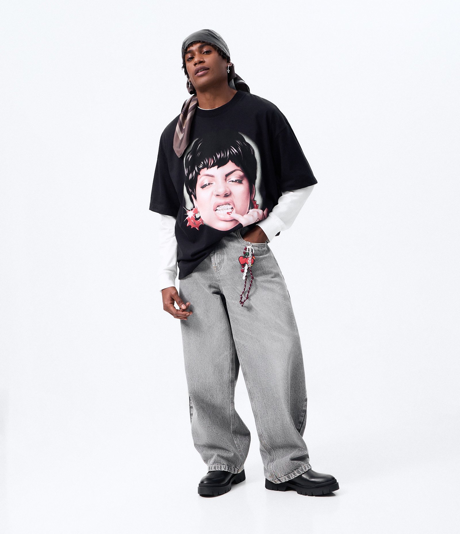 Camiseta Oversized em Algodão com Estampa Duquesa Frente e Costas Preto 2