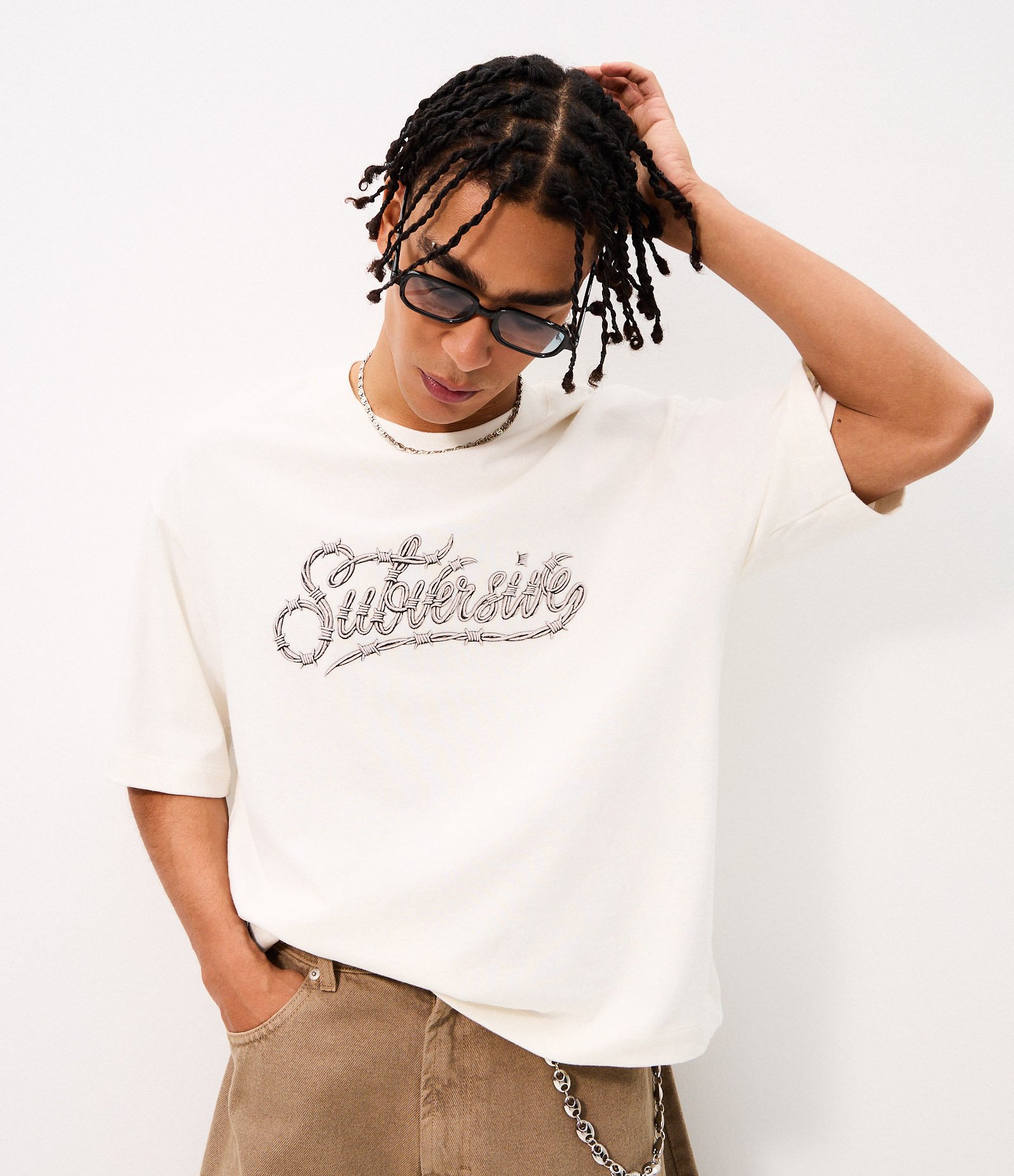 Camiseta Boxy em Algodão com Estampa Subversive Branco 1