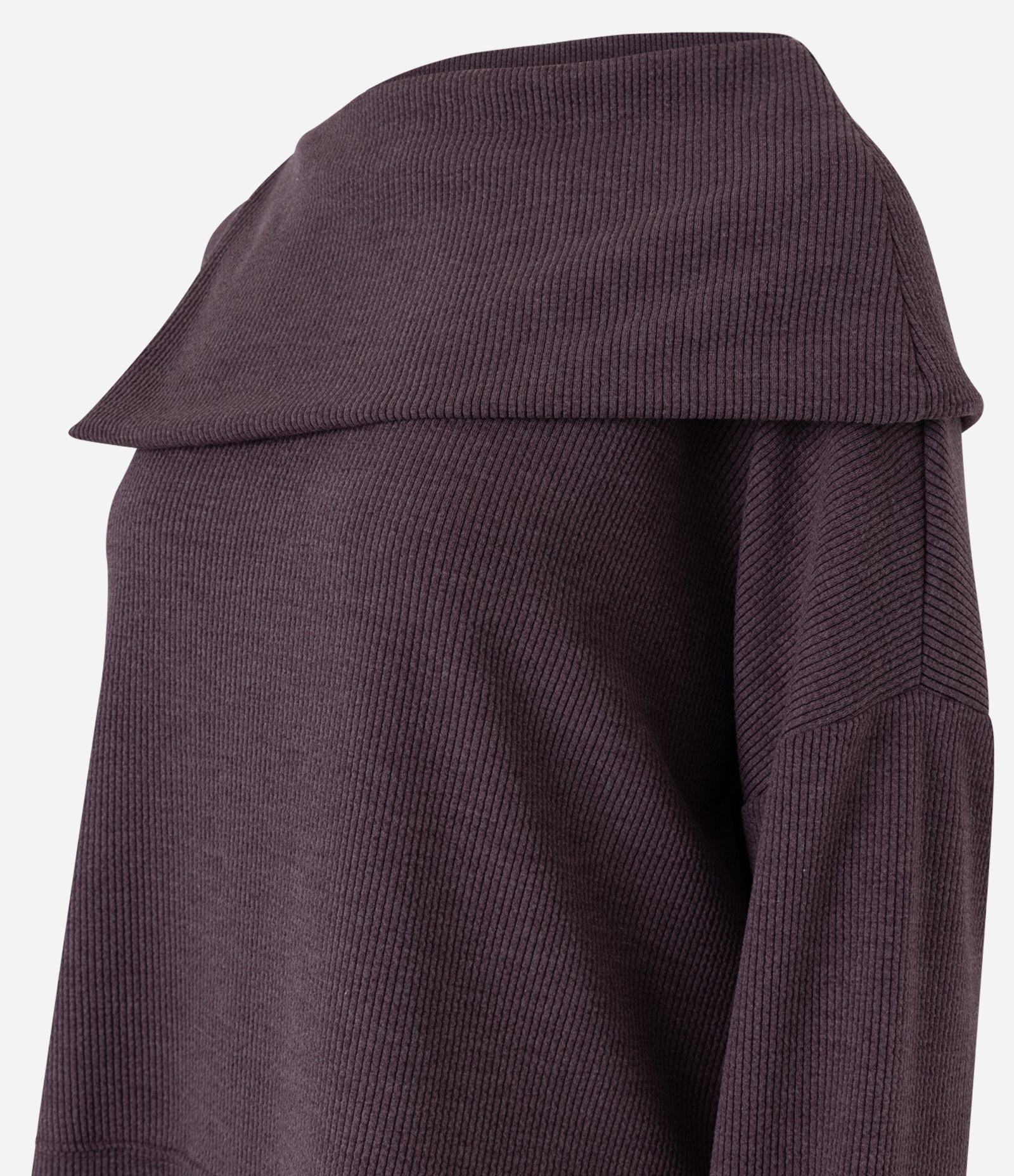Blusa em Anarruga com Gola Boba Roxo 2