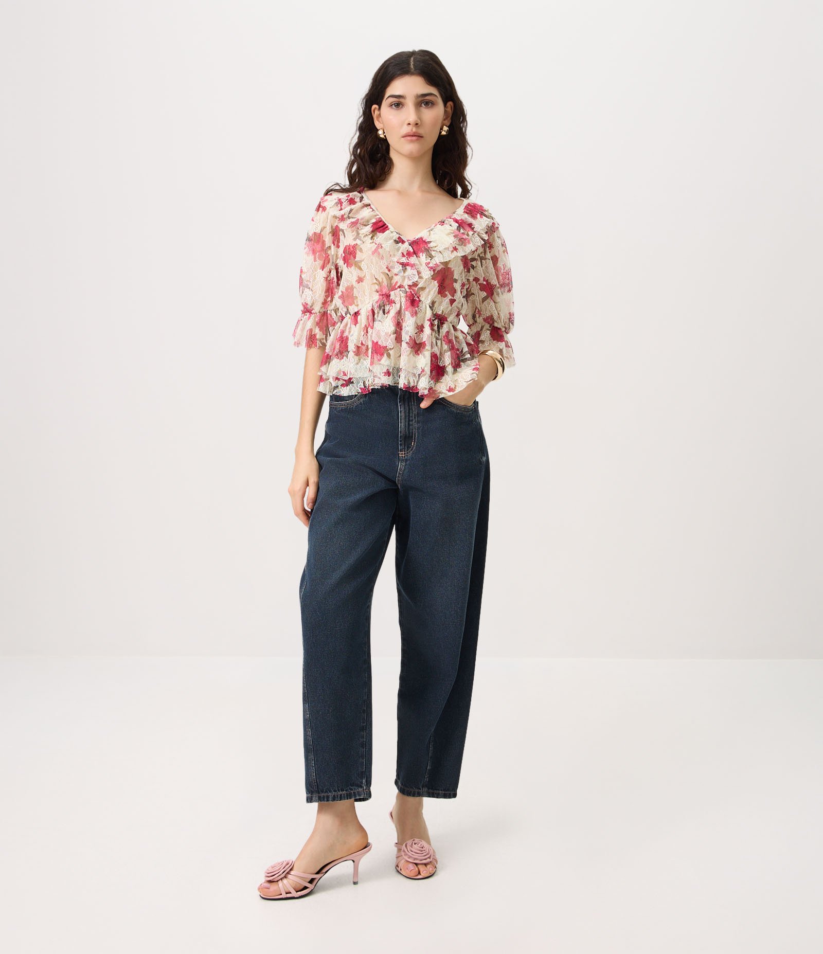 Blusa Cropped em Renda Floral com Babados Multicores 2