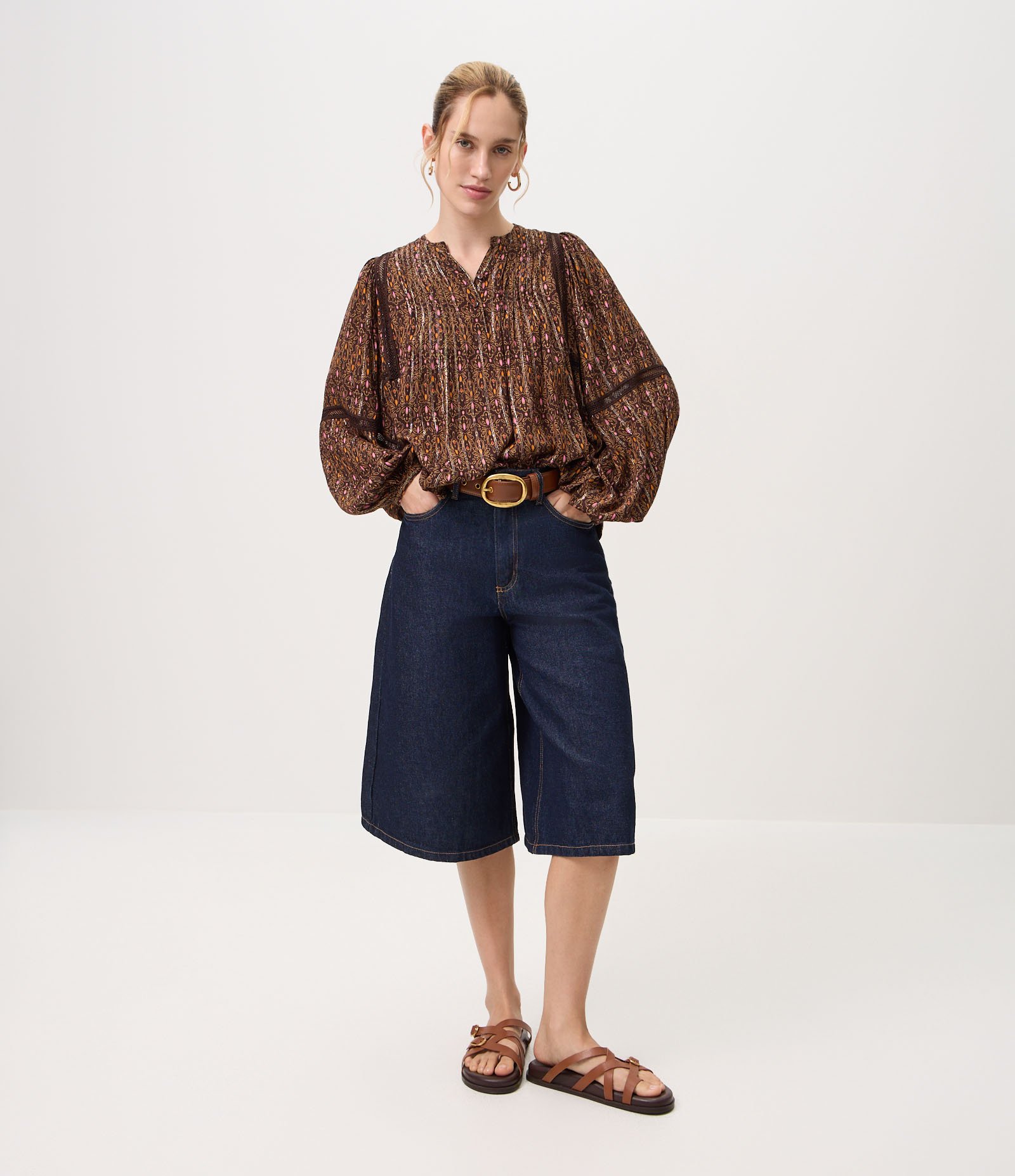 Blusa em Viscose com Estampa Paisley e Mangas Bufantes Marrom 1