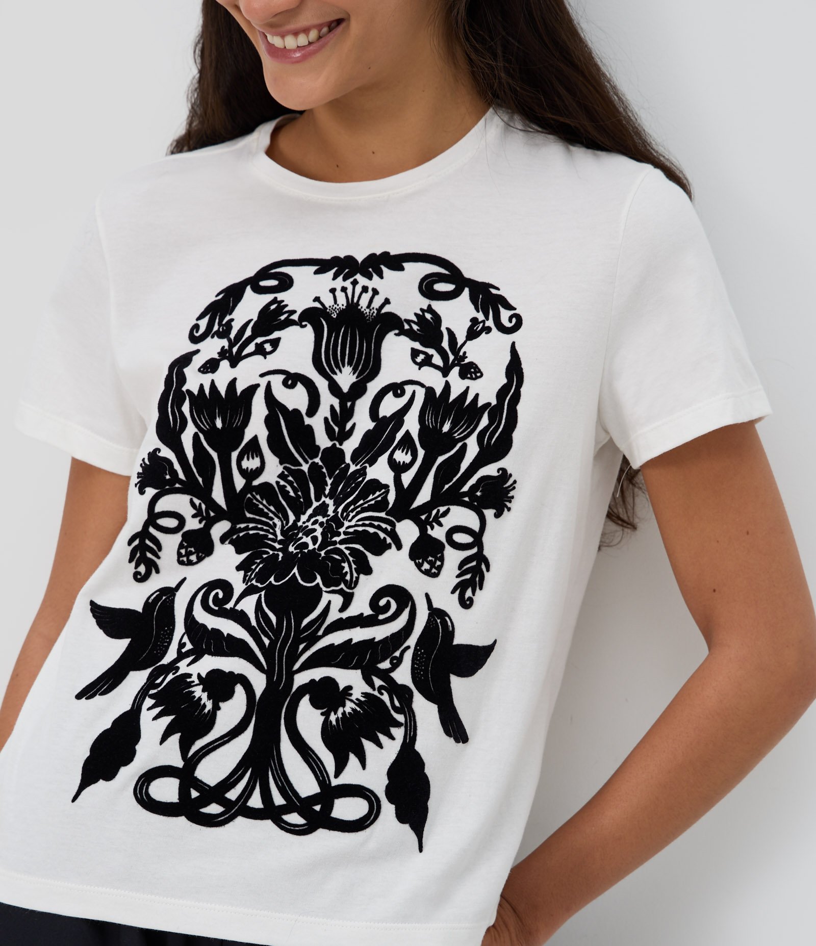 Camiseta Floral Floretin Estampa Frontal Branco 3
