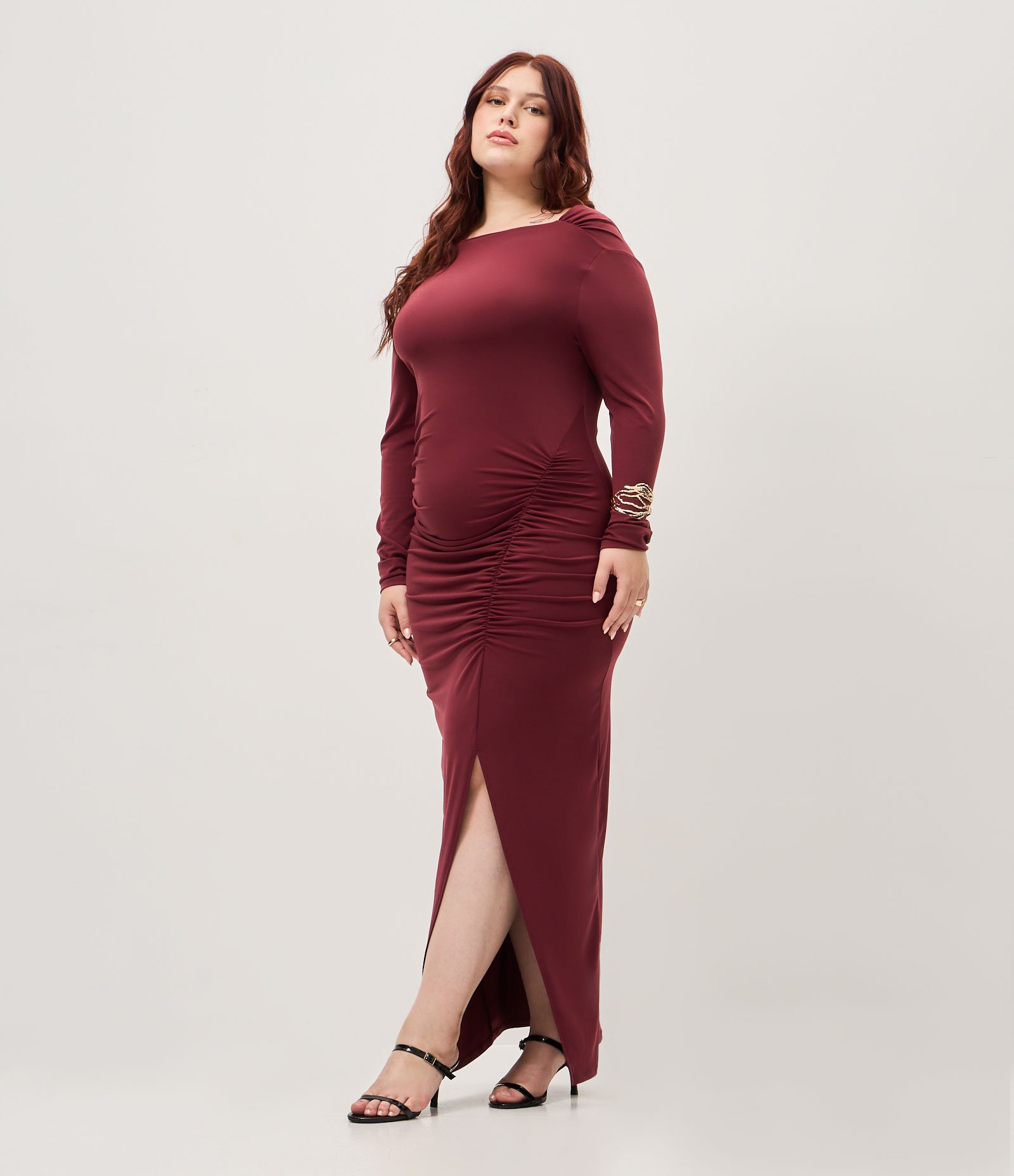 Vestido Midi em Poliamida com Franzido Lateral e Decote Degagê Curve & Plus Size Vinho 1