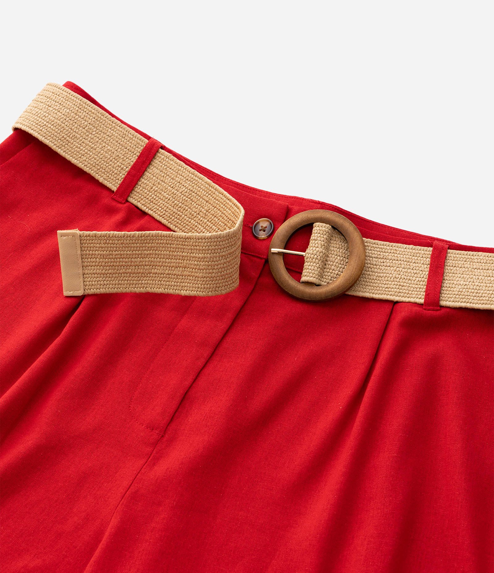 Short em Viscolinho com Cinto de Ráfia Curve & Plus Size Vermelho 3