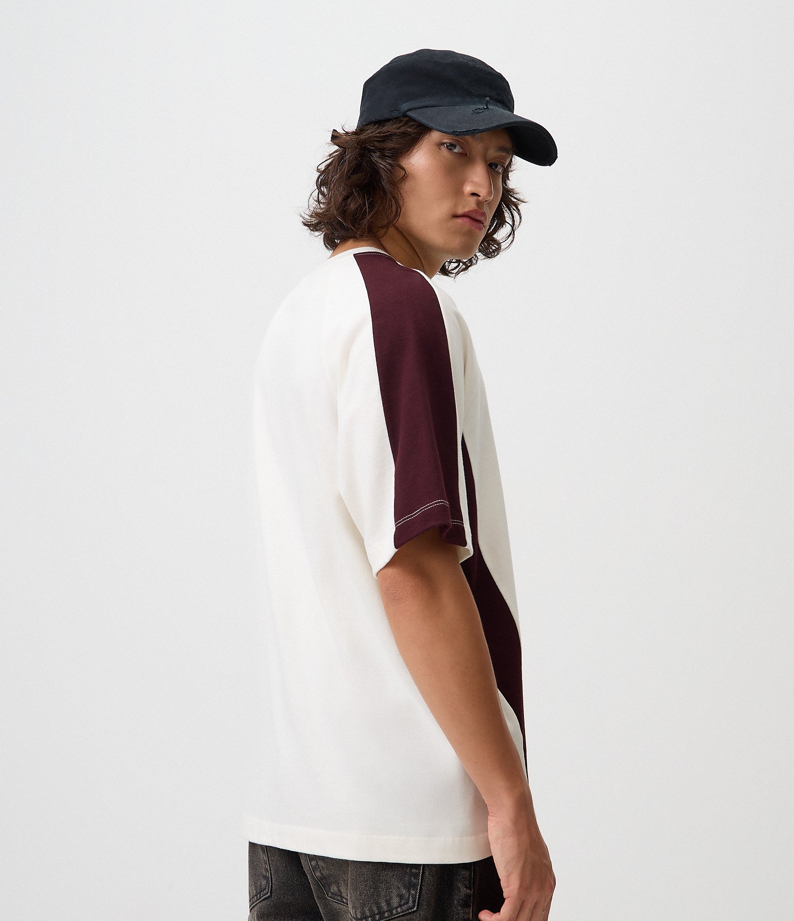 Camiseta Boxy em Algodão Overdrive com Recortes Branco 3