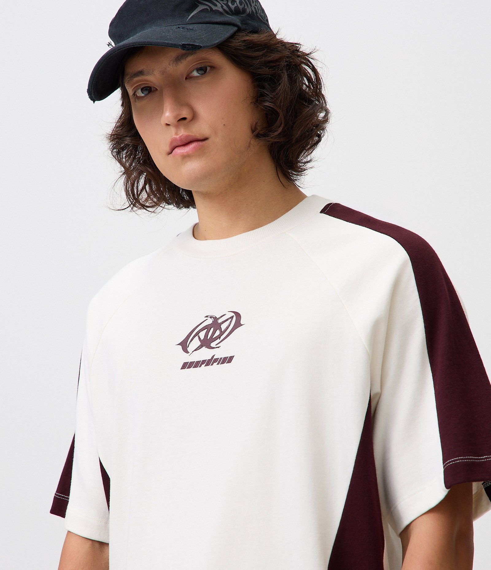 Camiseta Boxy em Algodão Overdrive com Recortes Branco 4