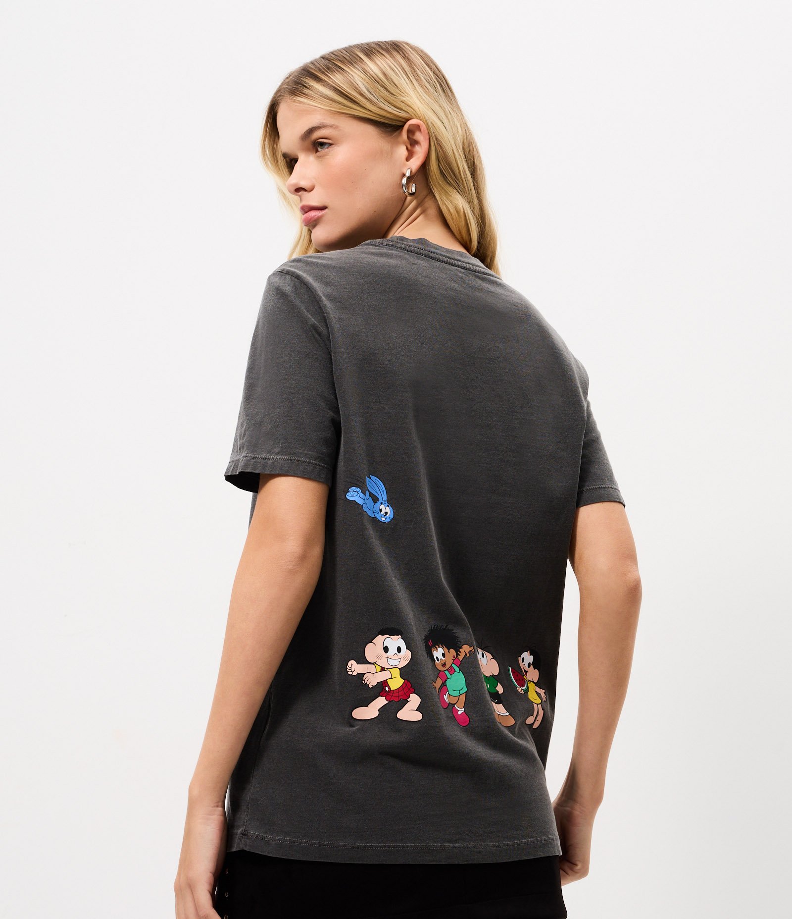 Camiseta Boxy Lavado em Algodão com Turma da Mônica Estampada Preto 4