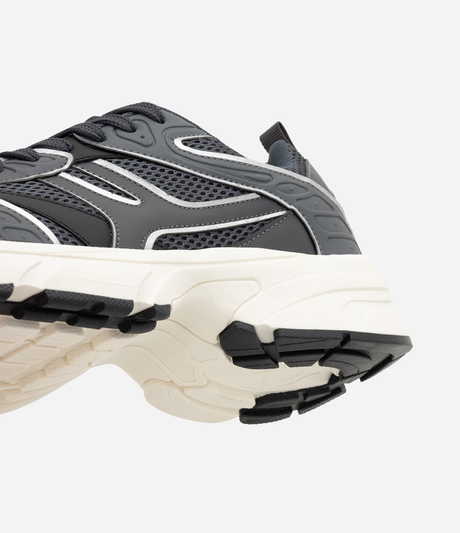 Tênis Dad Sneaker Mix de Materiais Contrastantes Cinza 3