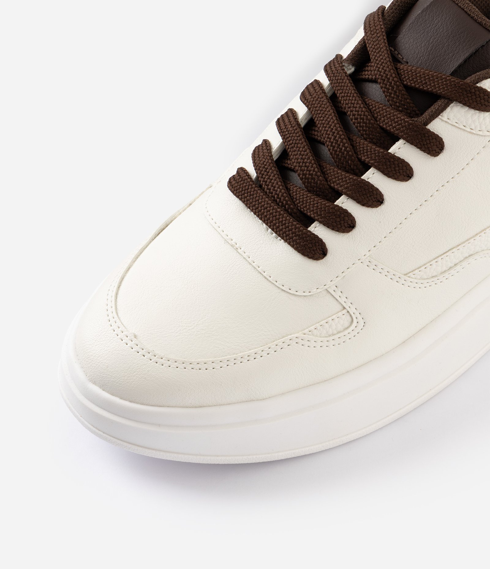 Tênis em PU Casual com Recortes Off White 7