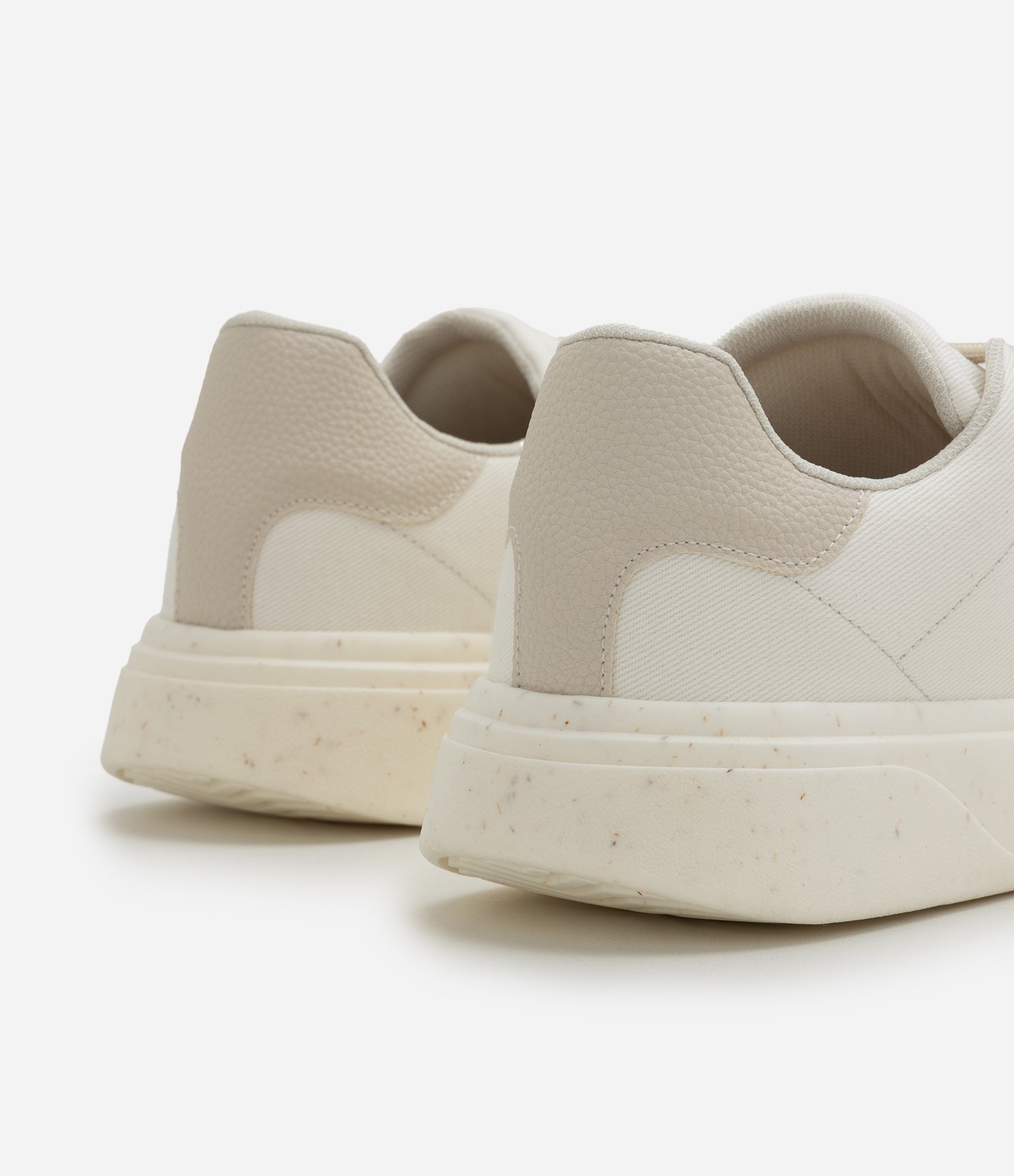 Tênis Casual em PU com Cadarço Branco 3