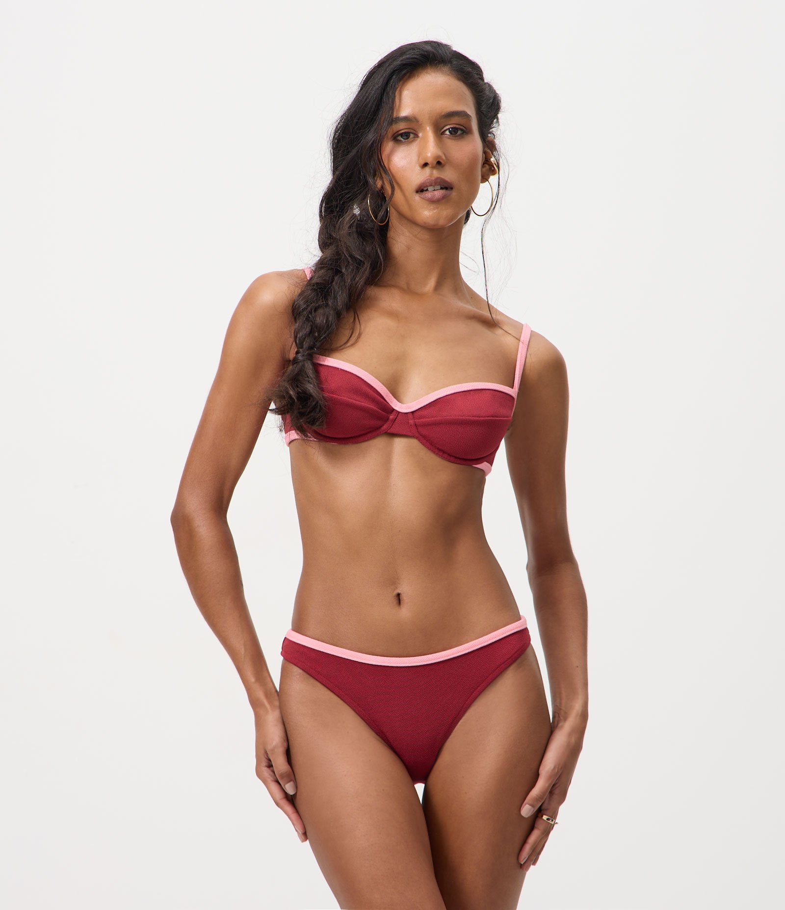 Biquíni Calcinha Básica em Crepe com Viés Contrastante Vermelho/Rosa 1