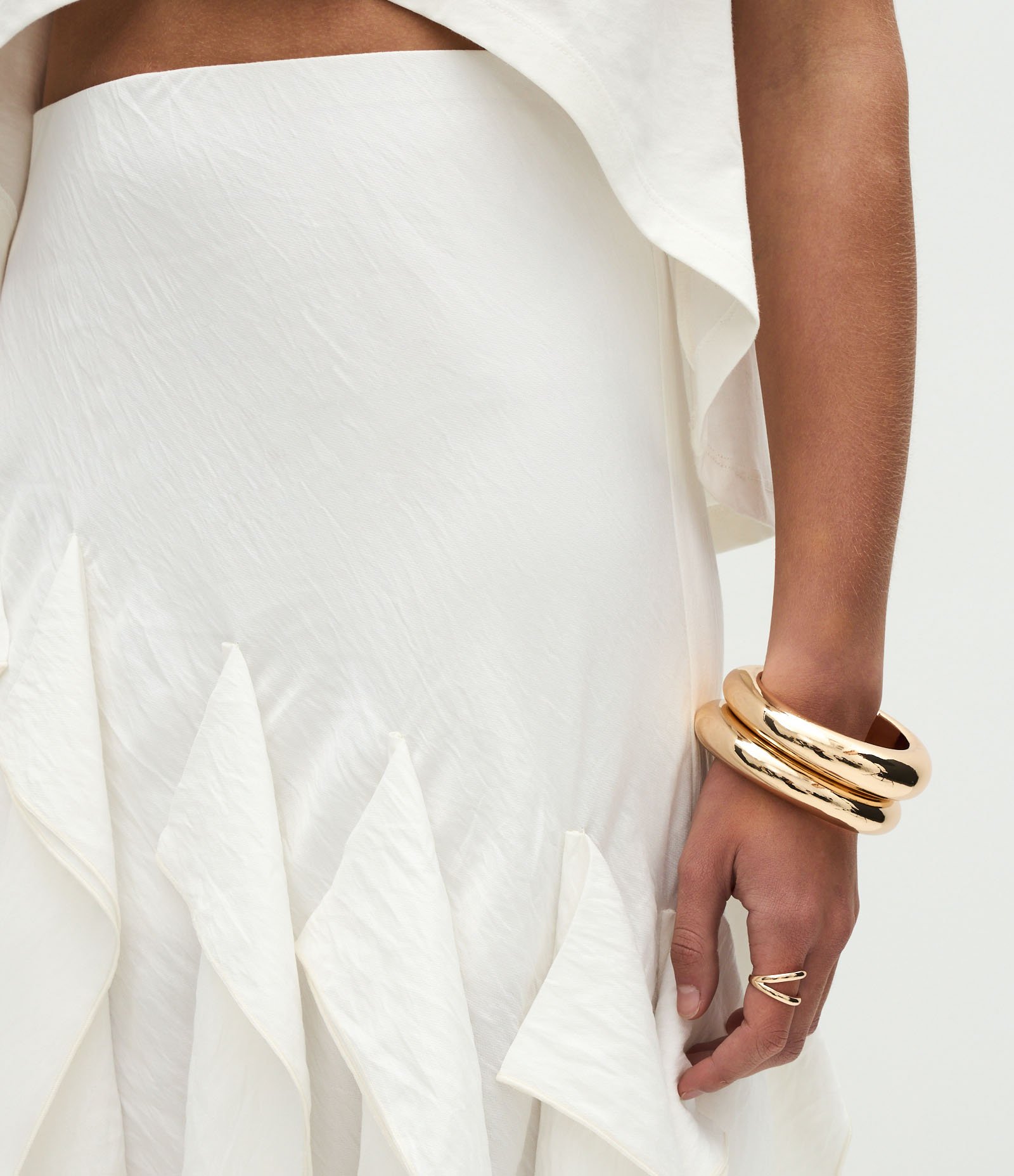 Saia Assimétrica em Viscose com Babados Branco 4