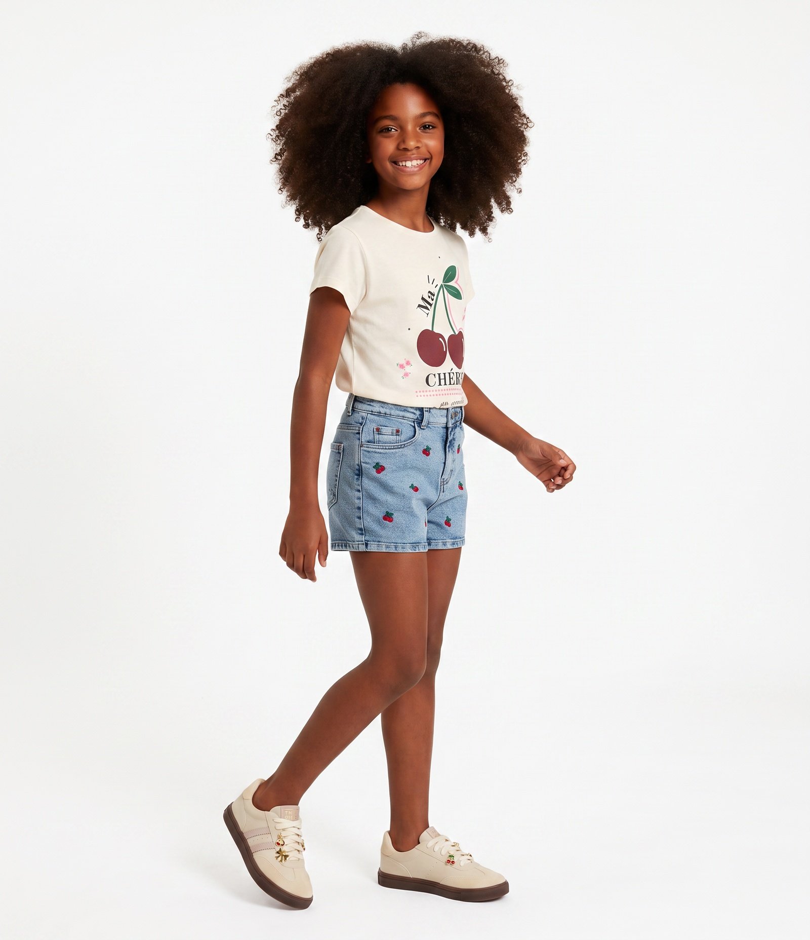 Camiseta Infantil em Algodão Slim com Estampa de Cereja - Tam 5 a 16 Anos Bege 2