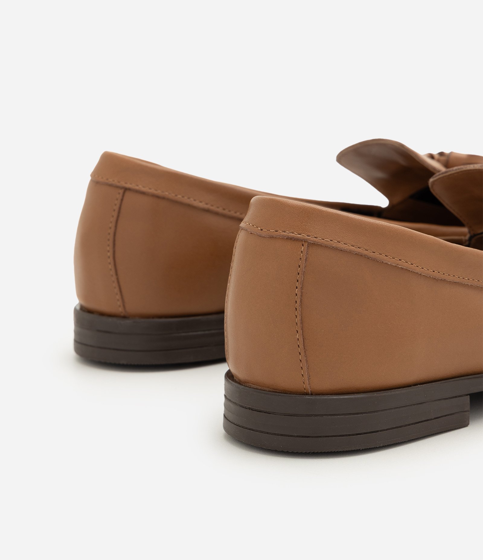 Mocassim em Couro com Detalhe de Franjas Marrom Claro 4