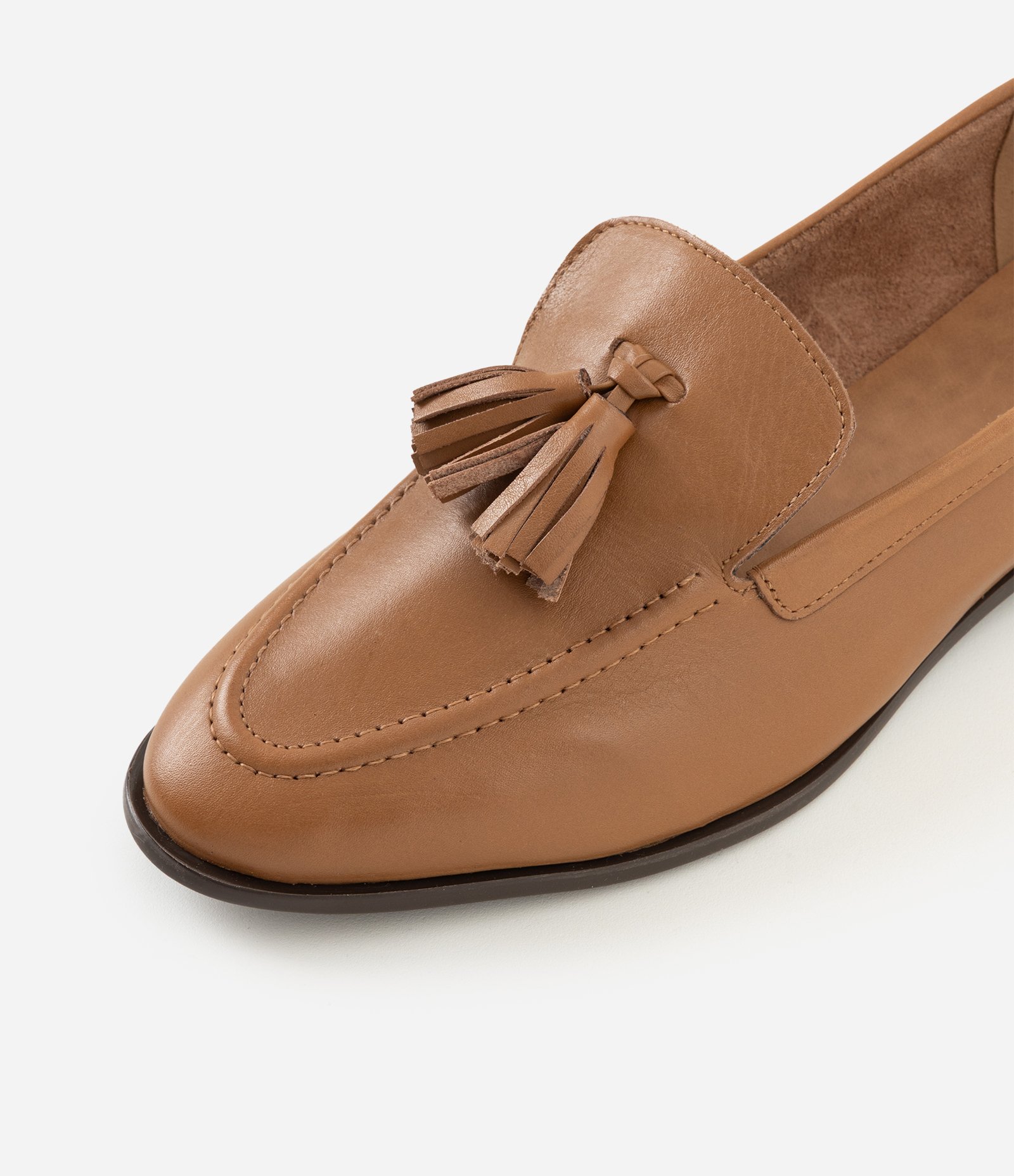 Mocassim em Couro com Detalhe de Franjas Marrom Claro 5