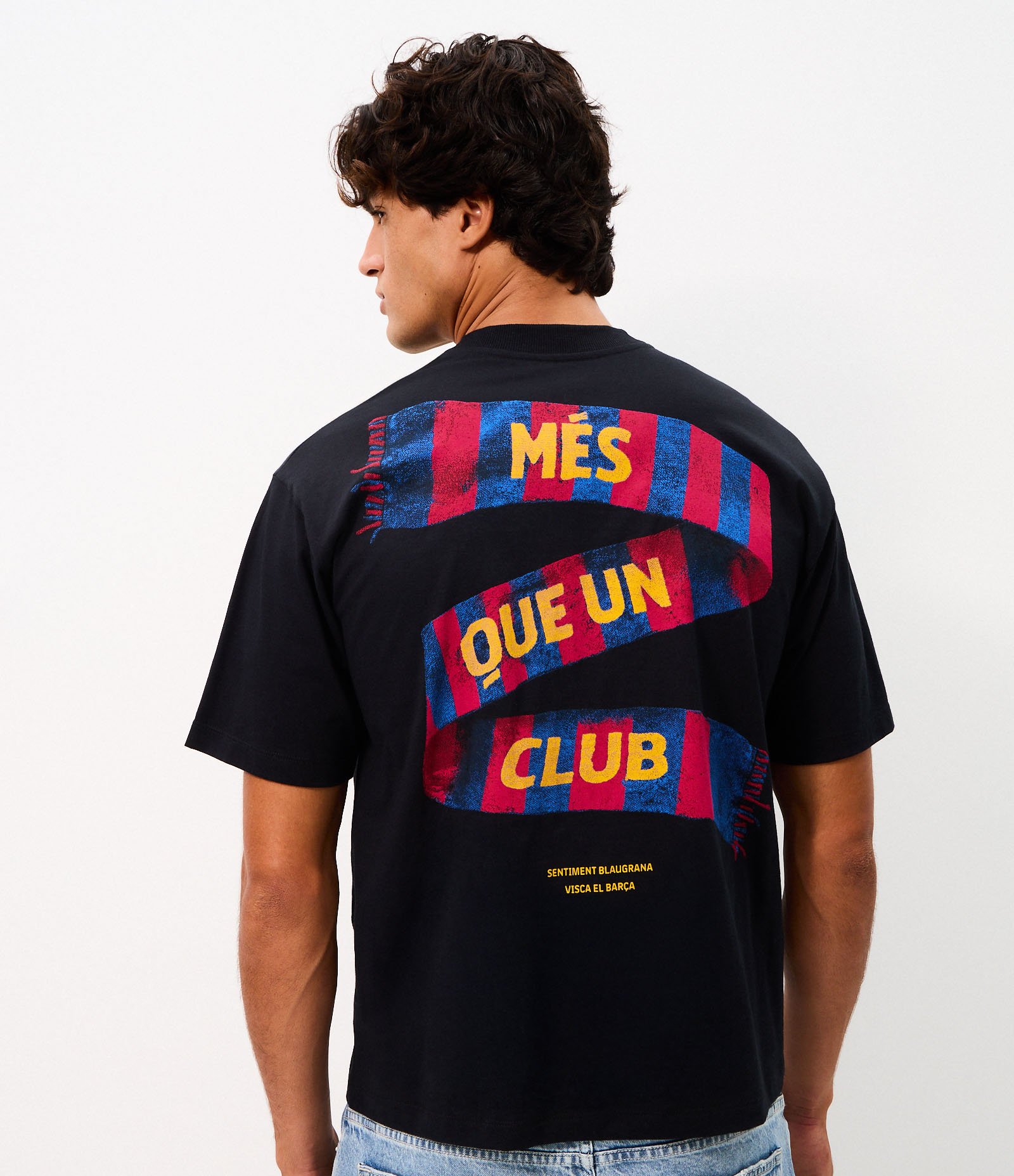 Camiseta Boxy em Algodão FC Barcelona Lettering Preto 1