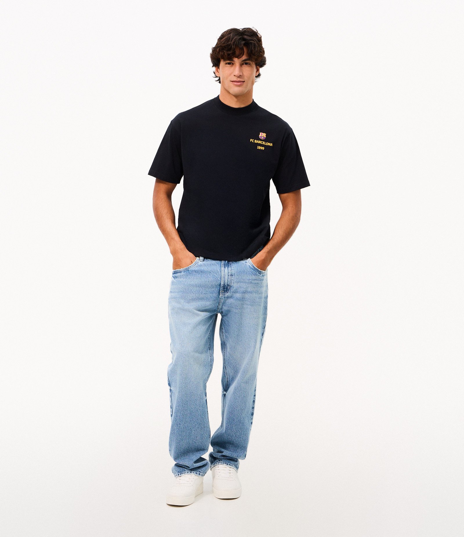 Camiseta Boxy em Algodão FC Barcelona Lettering Preto 2