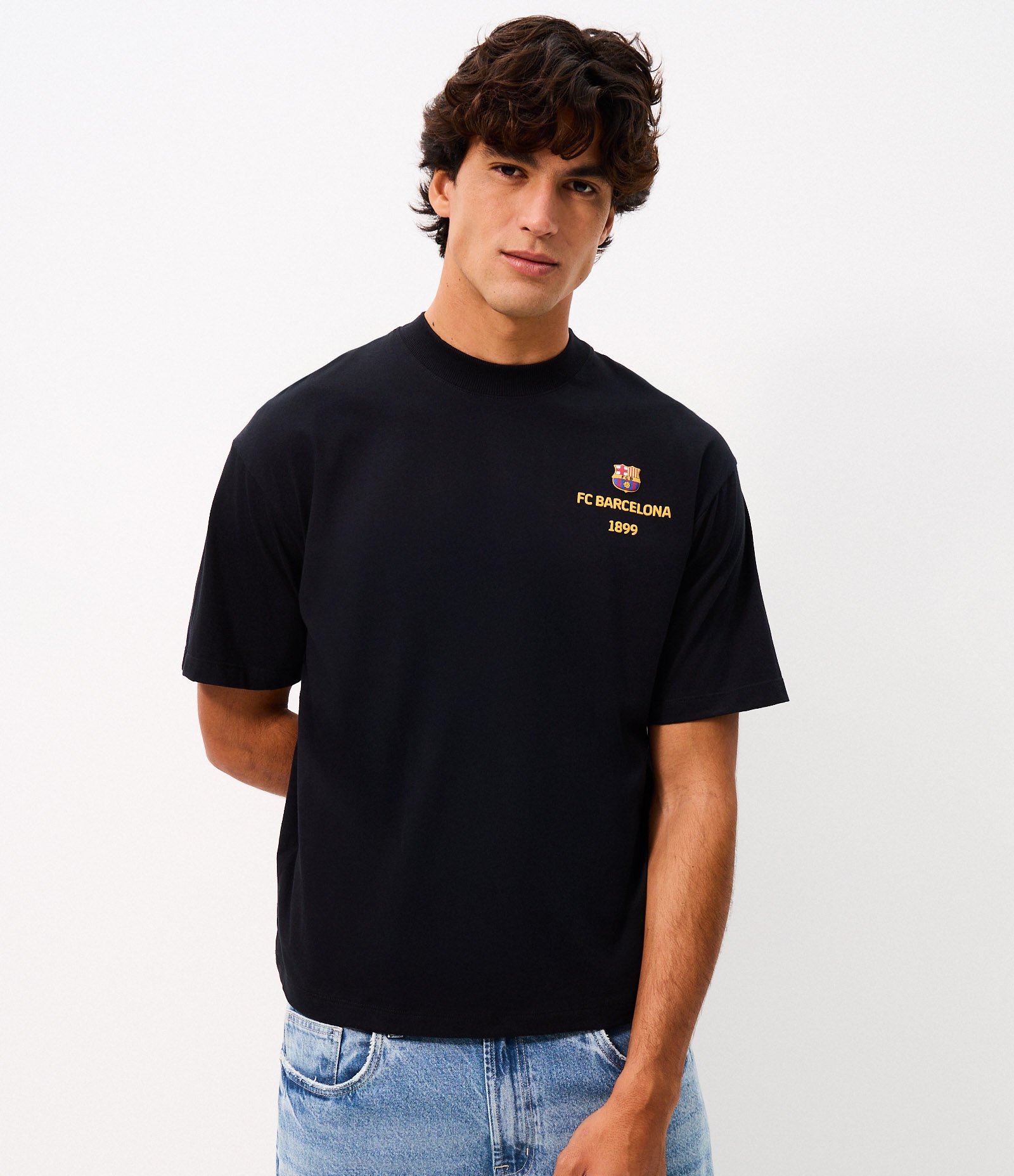 Camiseta Boxy em Algodão FC Barcelona Lettering Preto 4