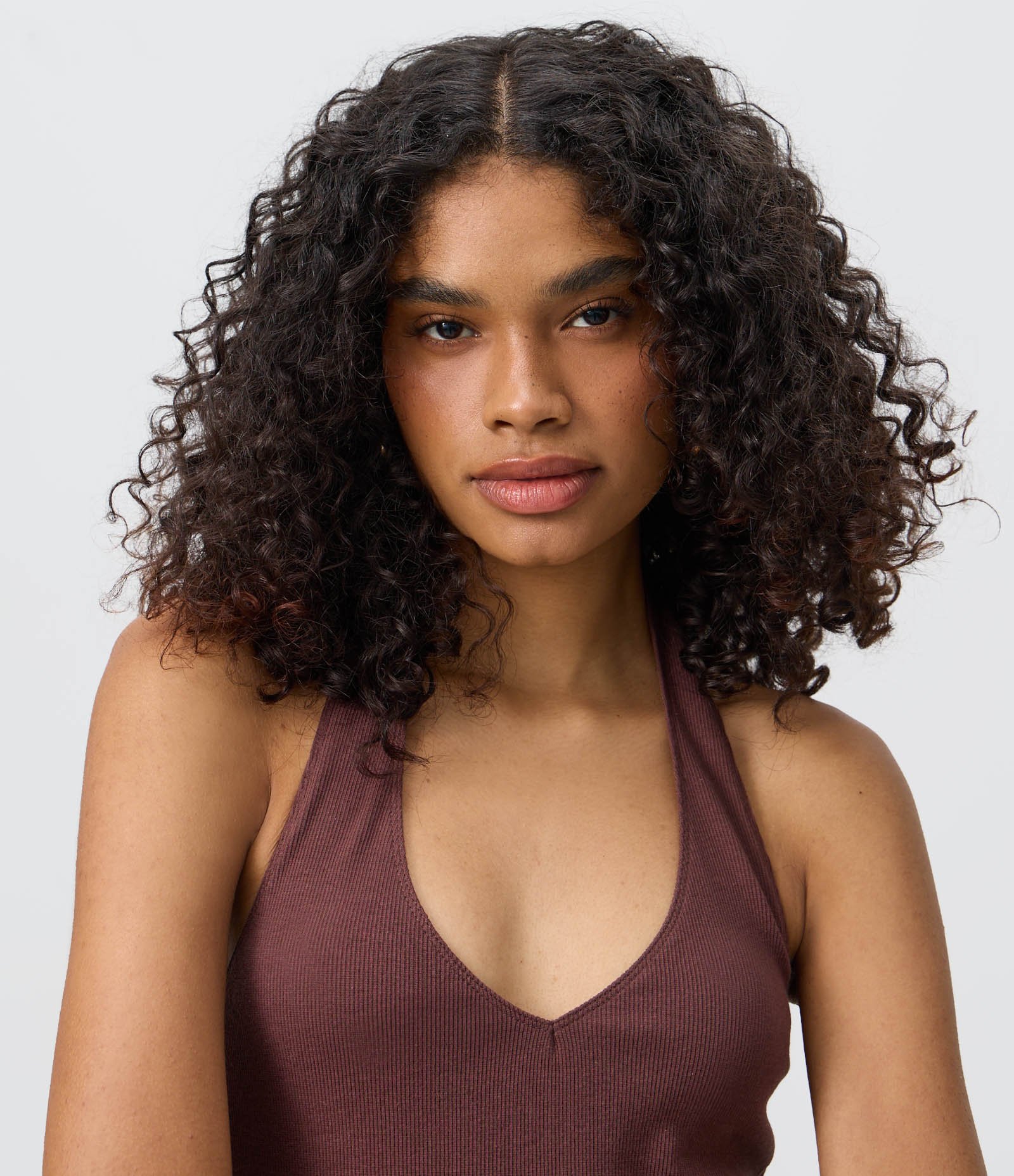 Blusa Frente Única Cropped em Ribana com Barra Rendada Dupla Marrom 3