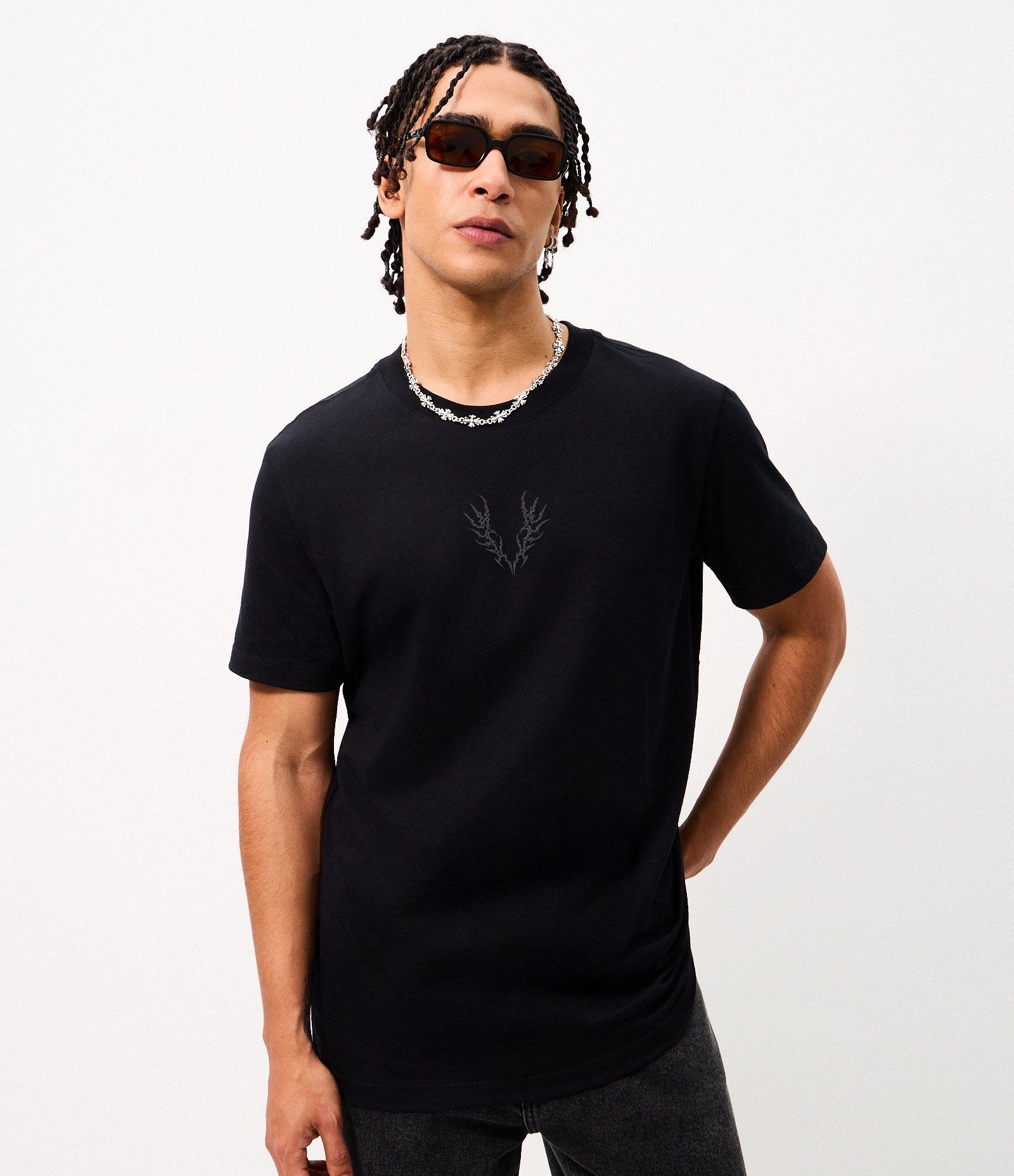 Camiseta Comfort em Algodão com Estampa Tribal Preto 4