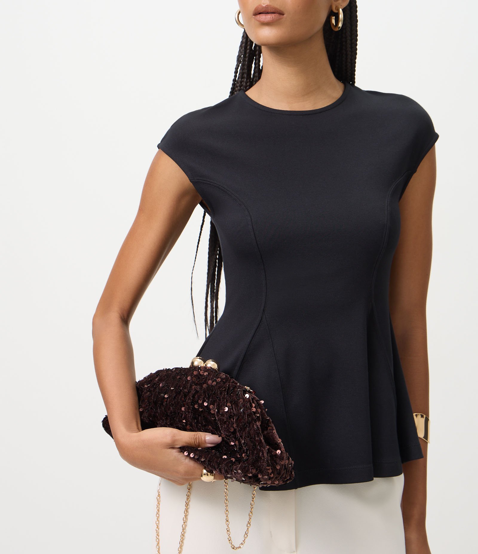 Bolsa Clutch Média com Paetês e Fecho Esfera Marrom 7