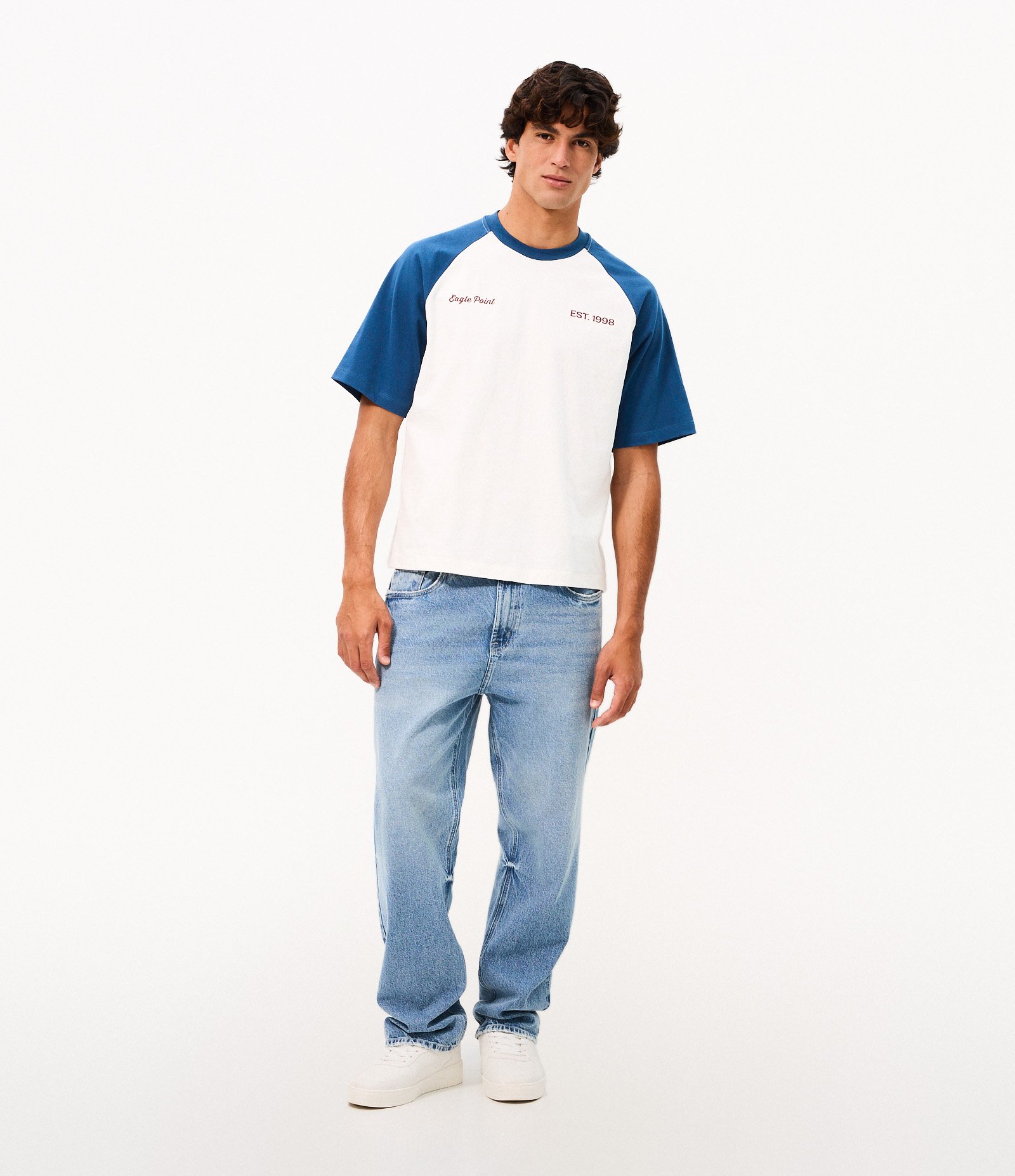 Camiseta Boxy Algodão com Manga Raglan e Lettering Branco 2