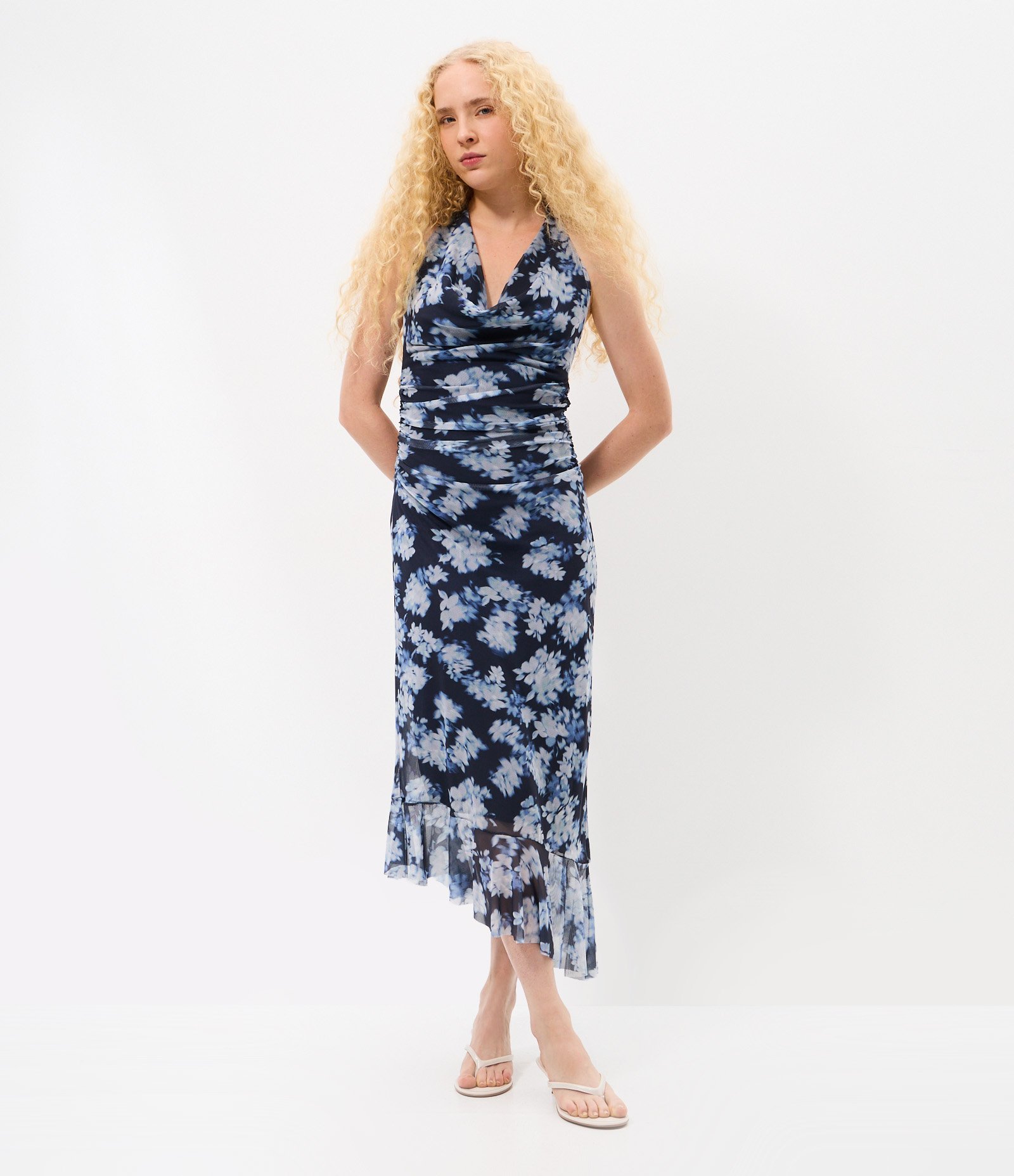 Vestido Midi com Estampa Floral e Barra Assimétrica Azul 1