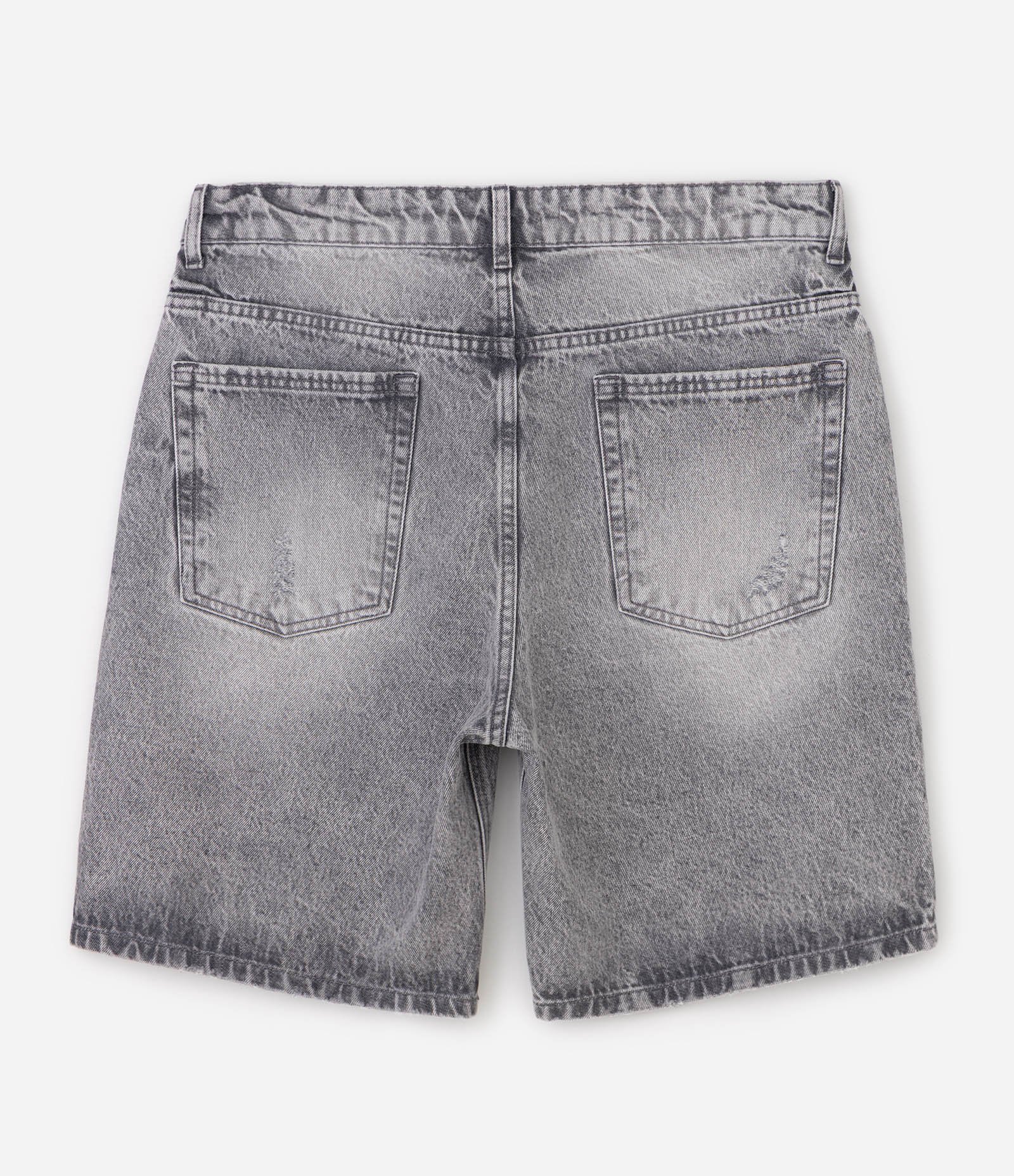 Bermuda Jeans Reta com Puídos Cinza 2