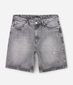 Bermuda Jeans Reta com Puídos