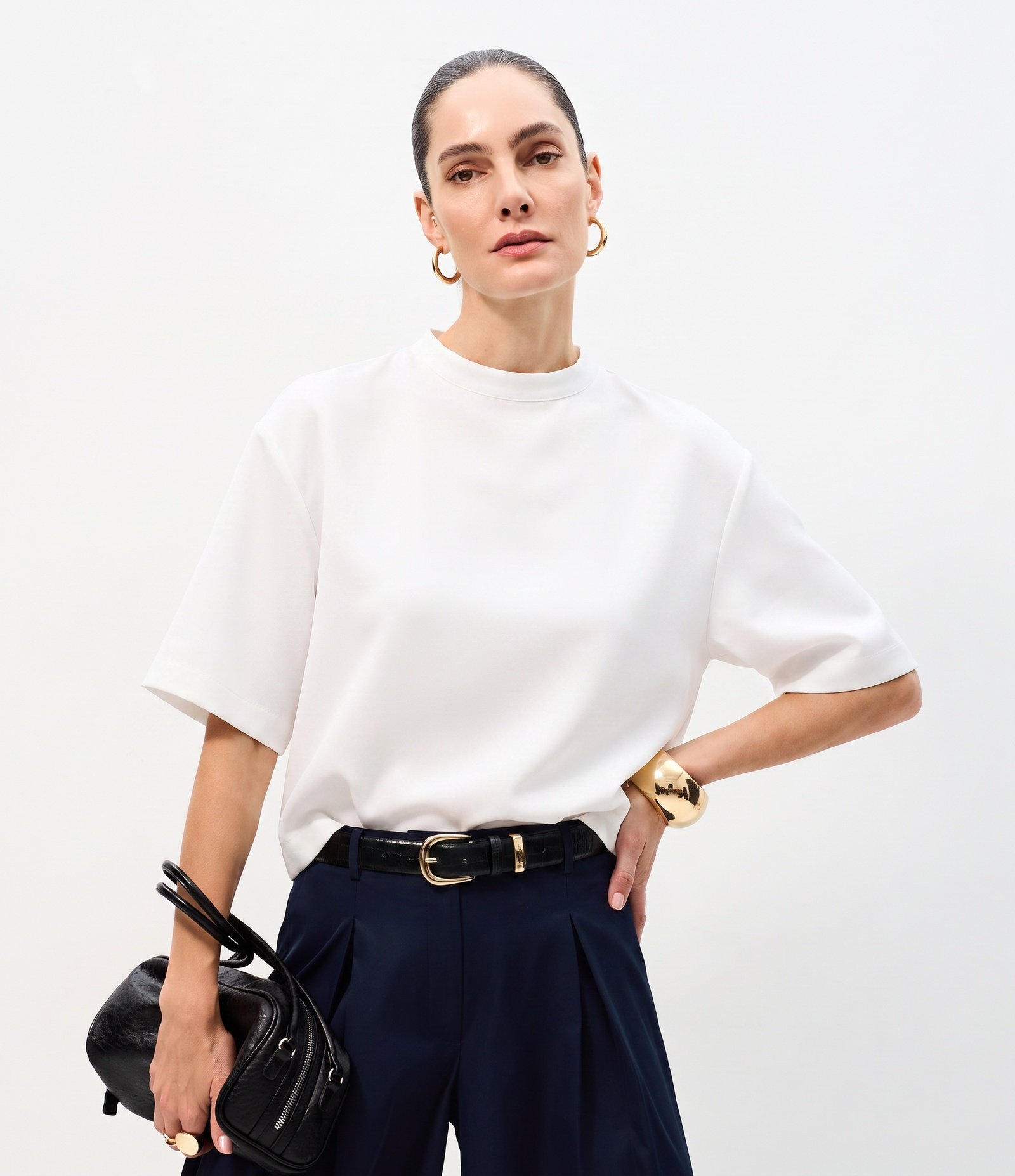 Blusa Acetinada com Mangas Amplas Branco 1
