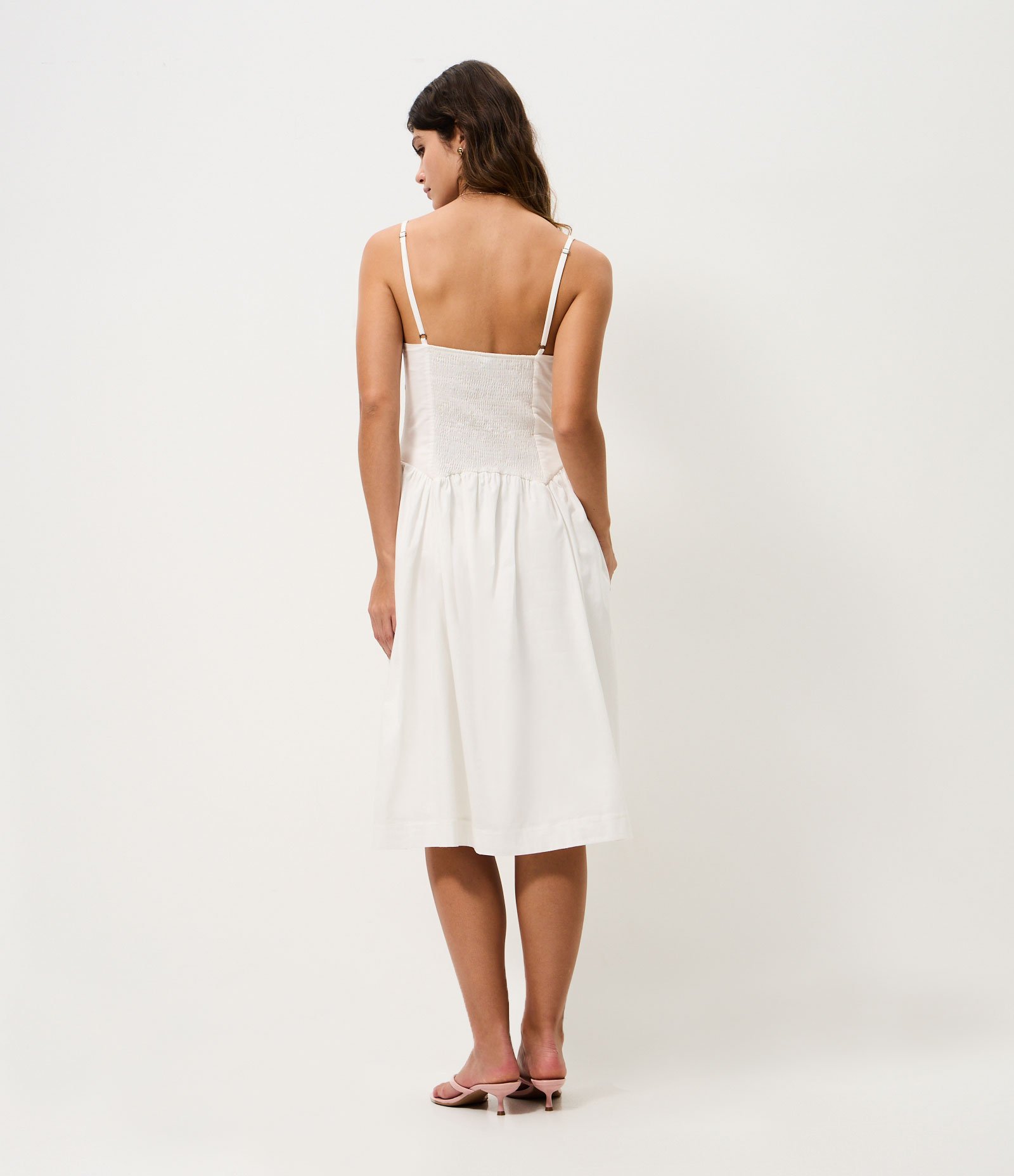 Vestido Midi de Alcinha em Tricoline com Anquinhas e Laço Gravata Frontal Branco 4