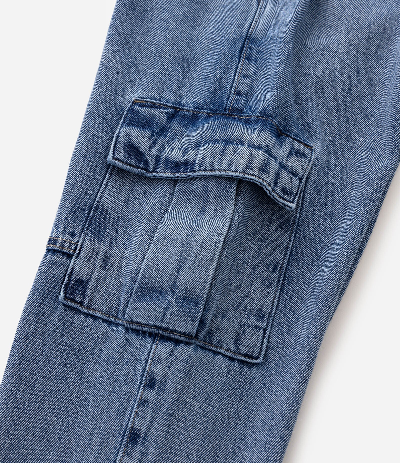 Calça Infantil Jogger em Jeans com Bolso Cargo – Tam 7 a 16 Anos Azul 5