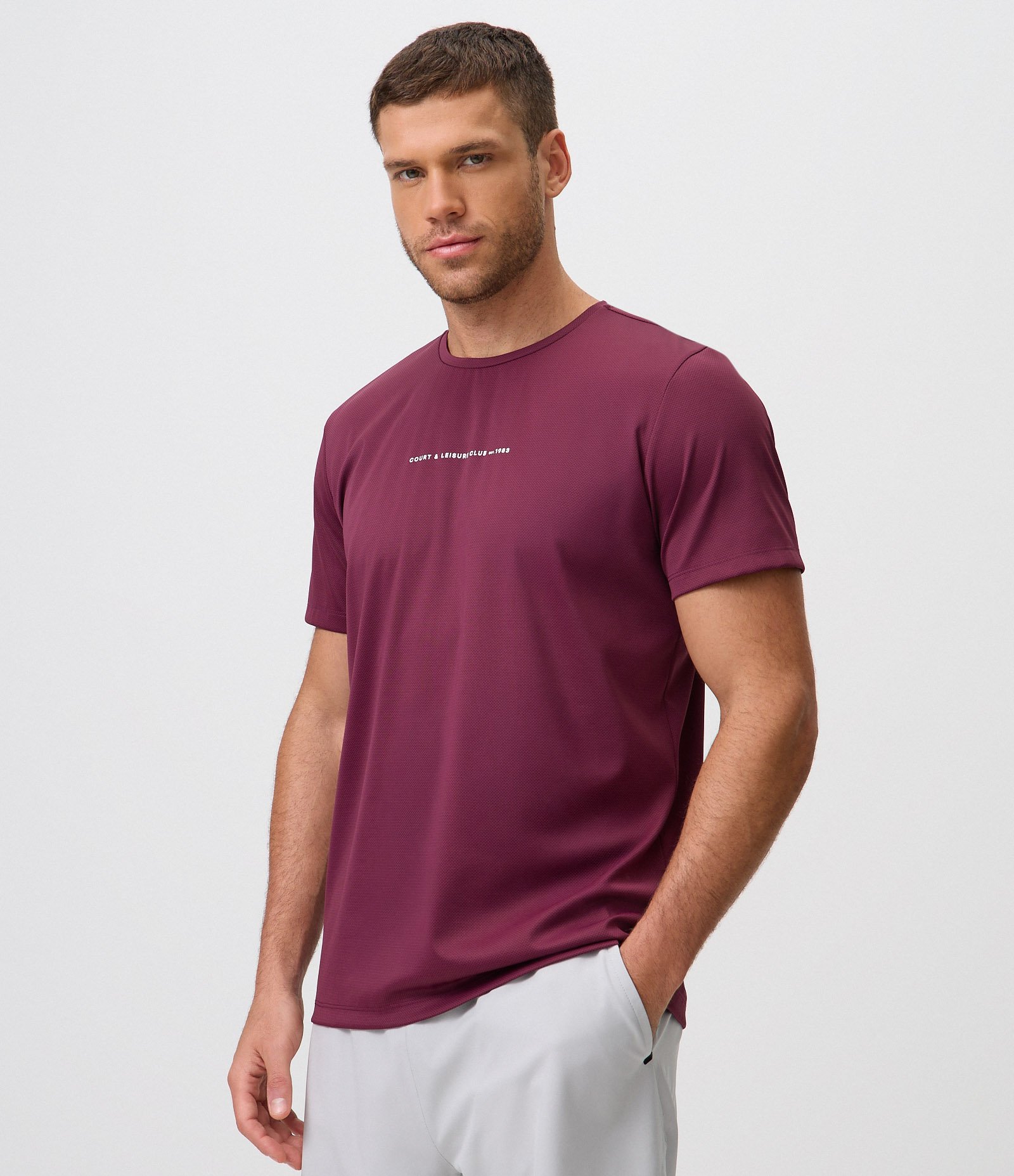 Camiseta Esportiva Dry em Poliamida Texturizada com Lettering Bordô 1
