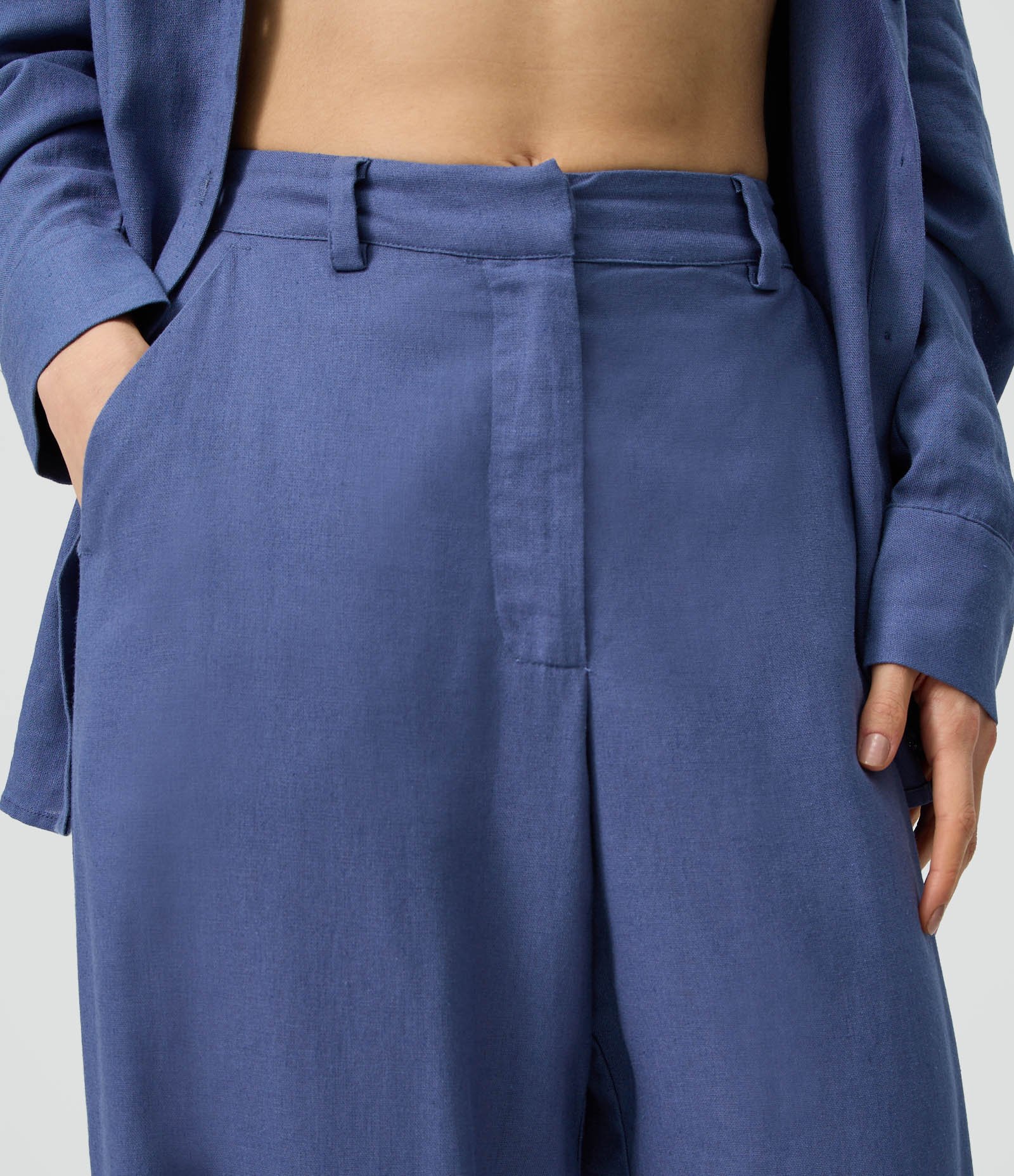 Calça Barrel em Viscolinho com Cintura Alta e Elástico nas Costas Azul 3