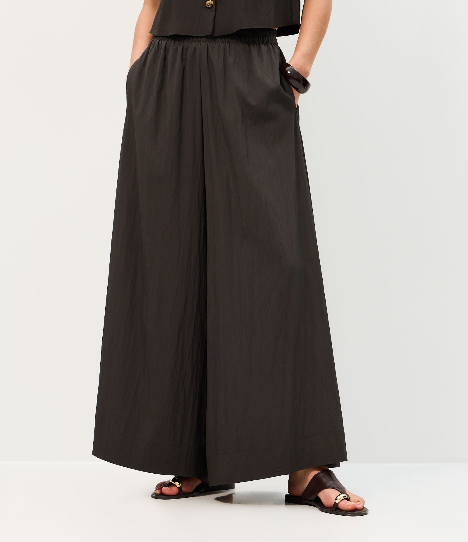Calça Ampla com Cós Elástico Cinza 3