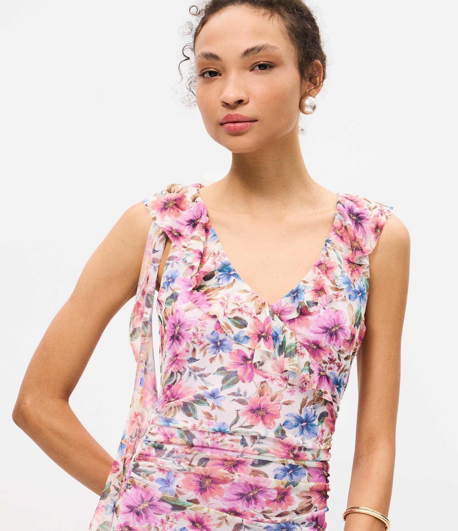 Vestido Curto em Tule com Estampa Floral e Barra Assimétrica Roxo 3