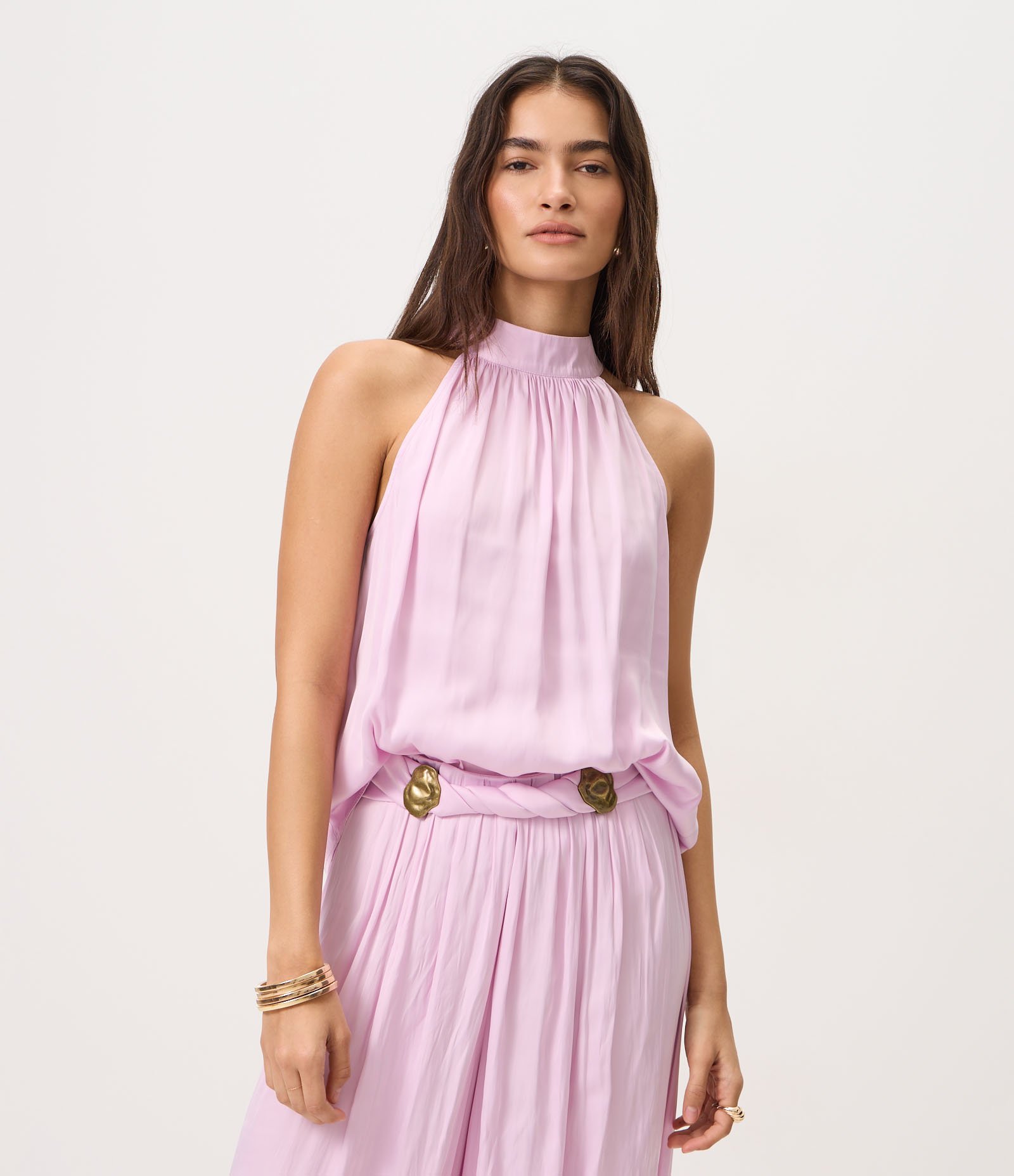 Blusa em Cetim com Gola Alta Rosa 1