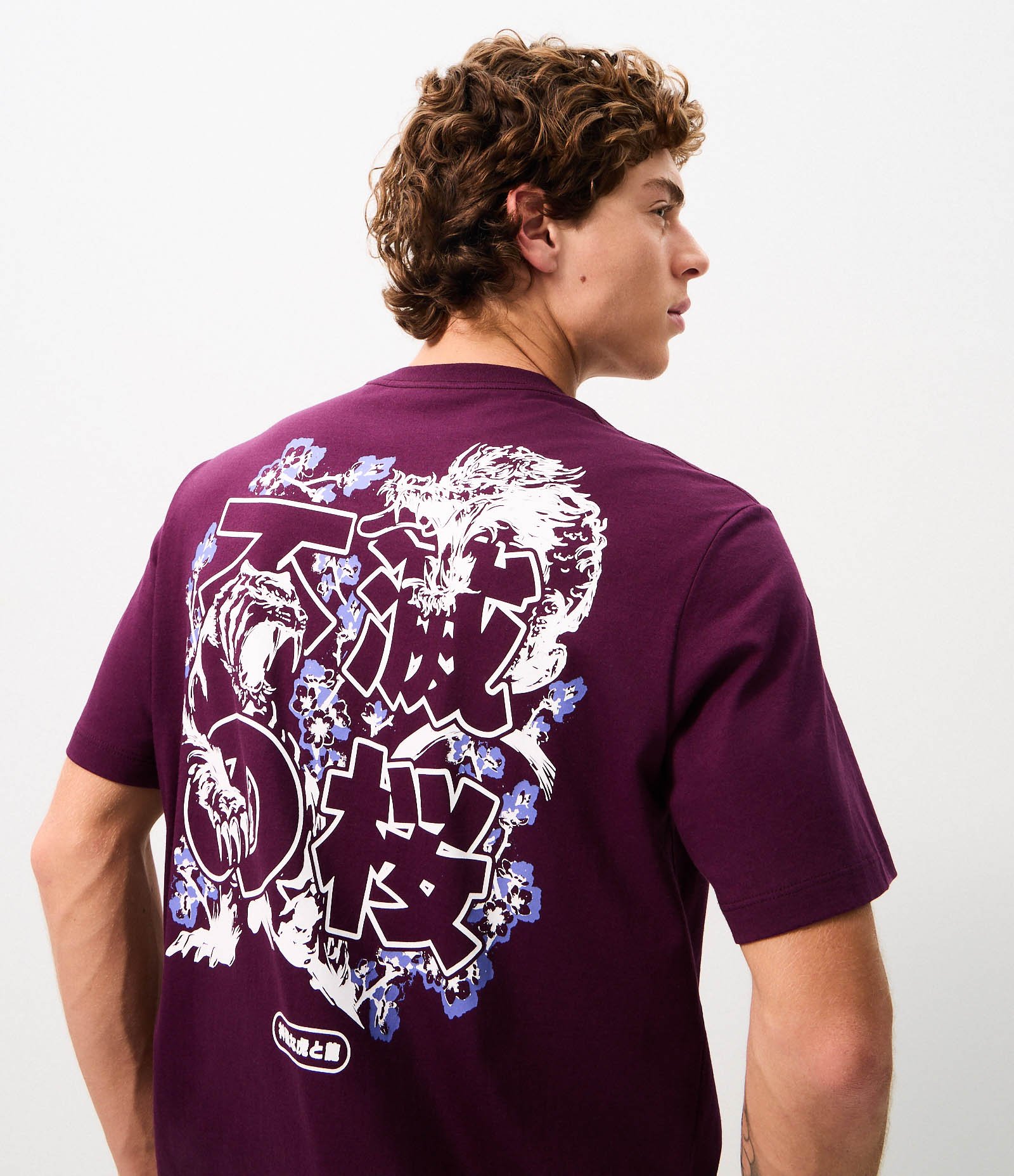 Camiseta Comfort em Algodão e Estampa Tigre e Dragão Roxo 1