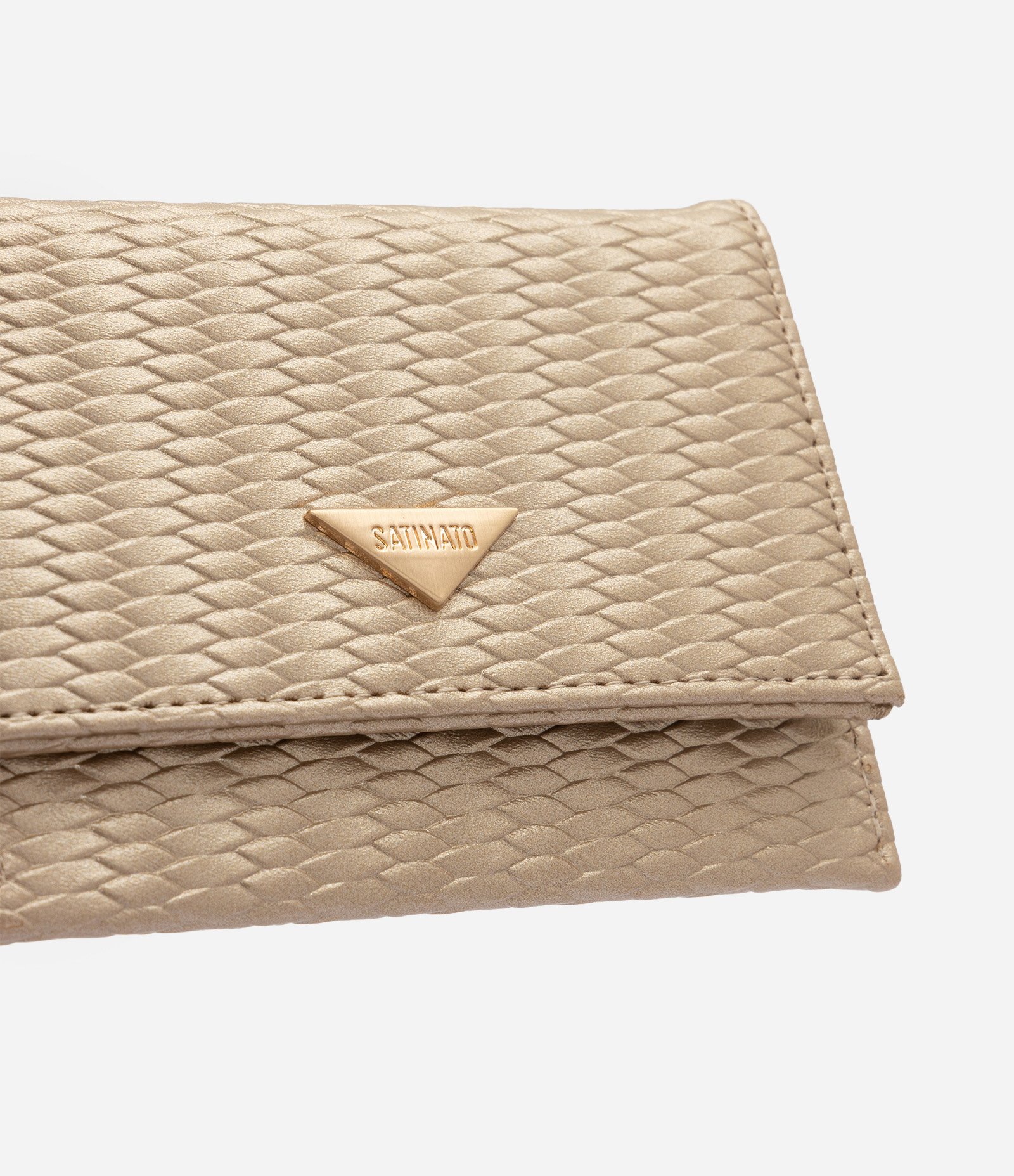Carteira Envelope em PU Texturizado com Metais Dourado 4