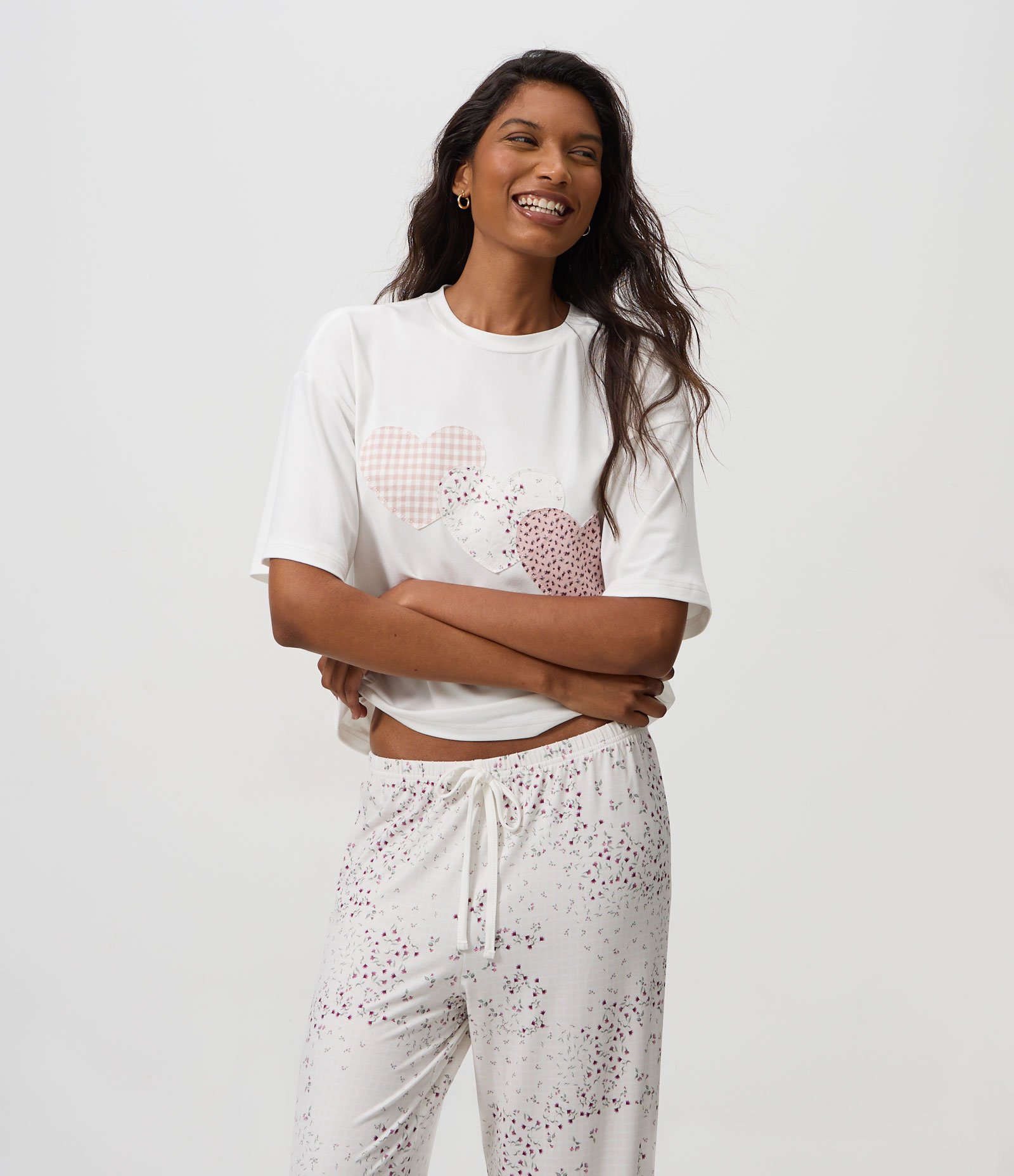 Pijama Longo em Peach Touch com Estampa de Corações Branco 1