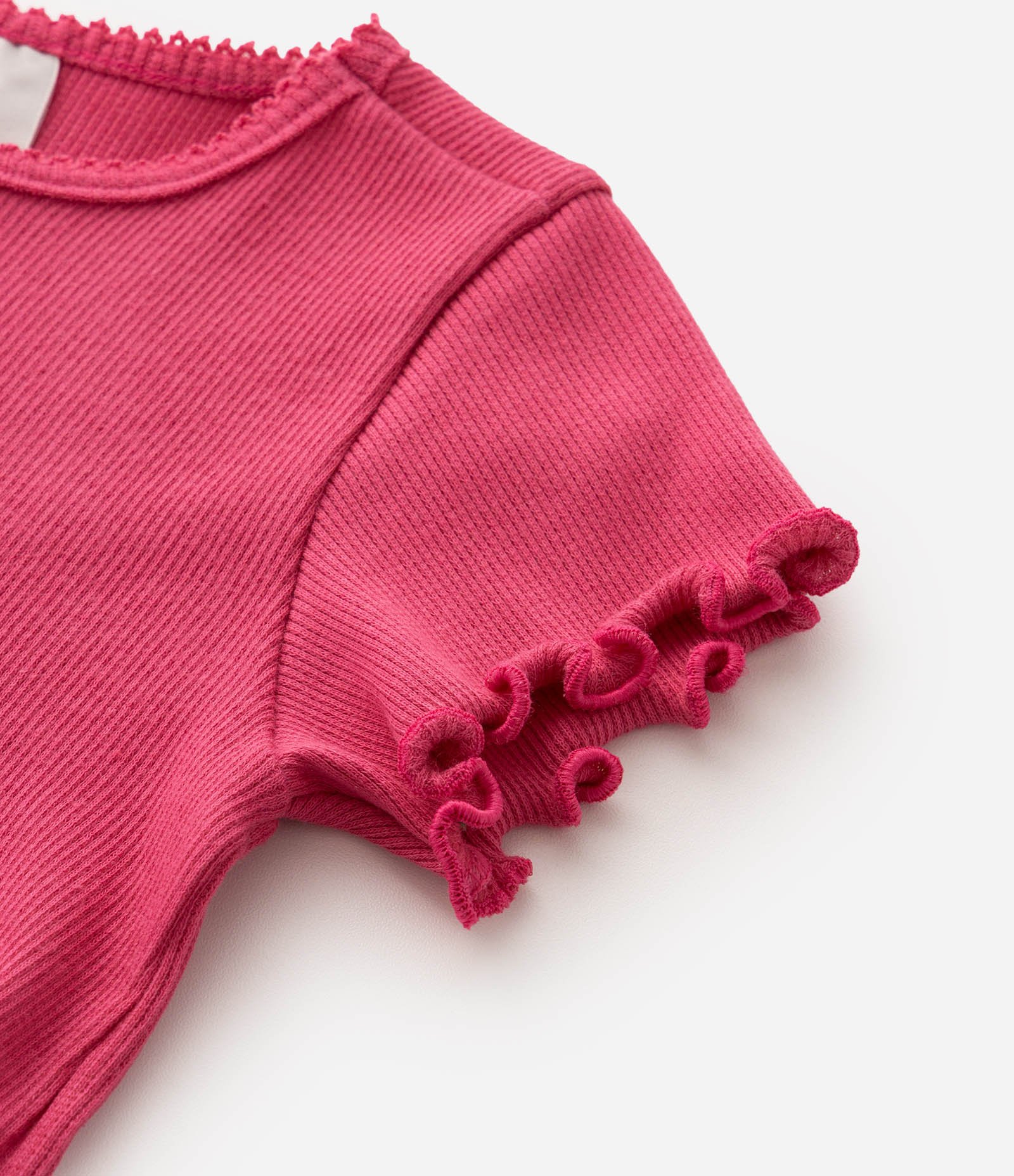 Camiseta Slim Infantil em Ribana com Bordado de Morango - Tam 1 a 6 Anos Rosa 3