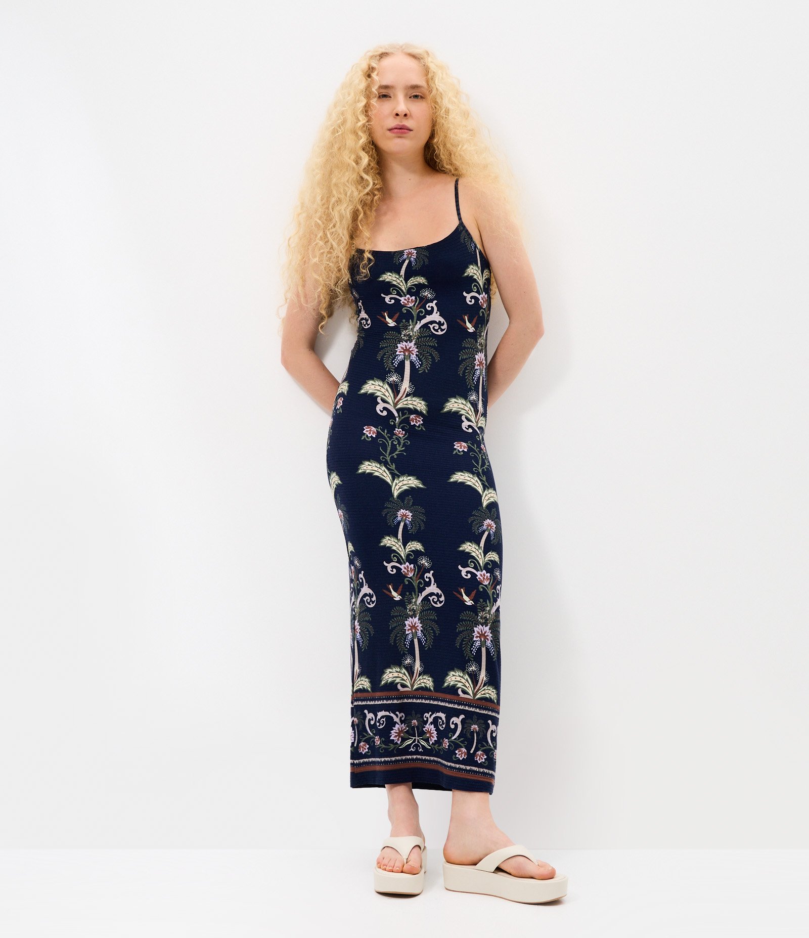 Vestido Midi em Ribana com Estampa Floral Sempre Viva Azul Escuro 1