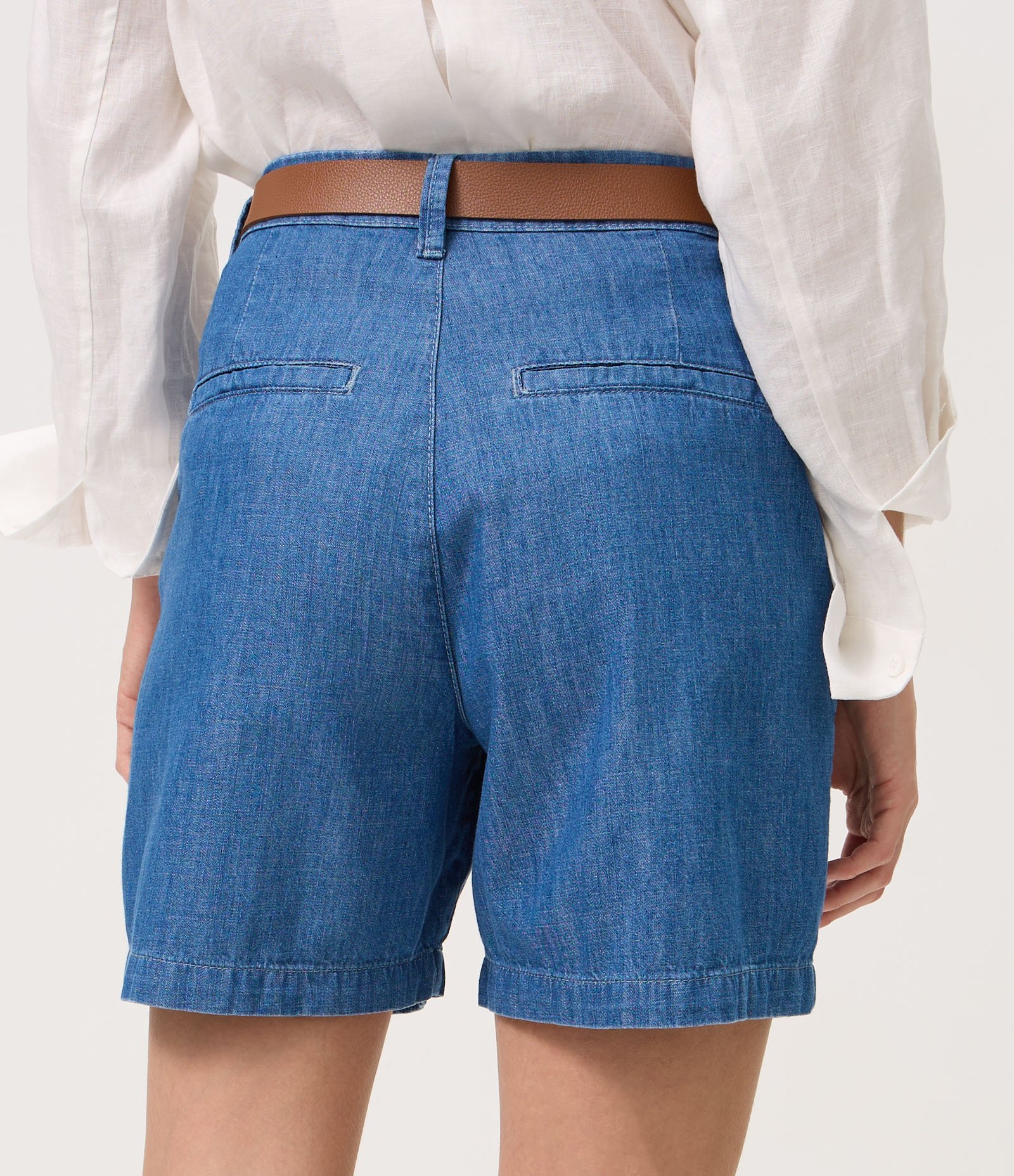 Short New Midi em Jeans Alfaiatado com Cinto Azul 5