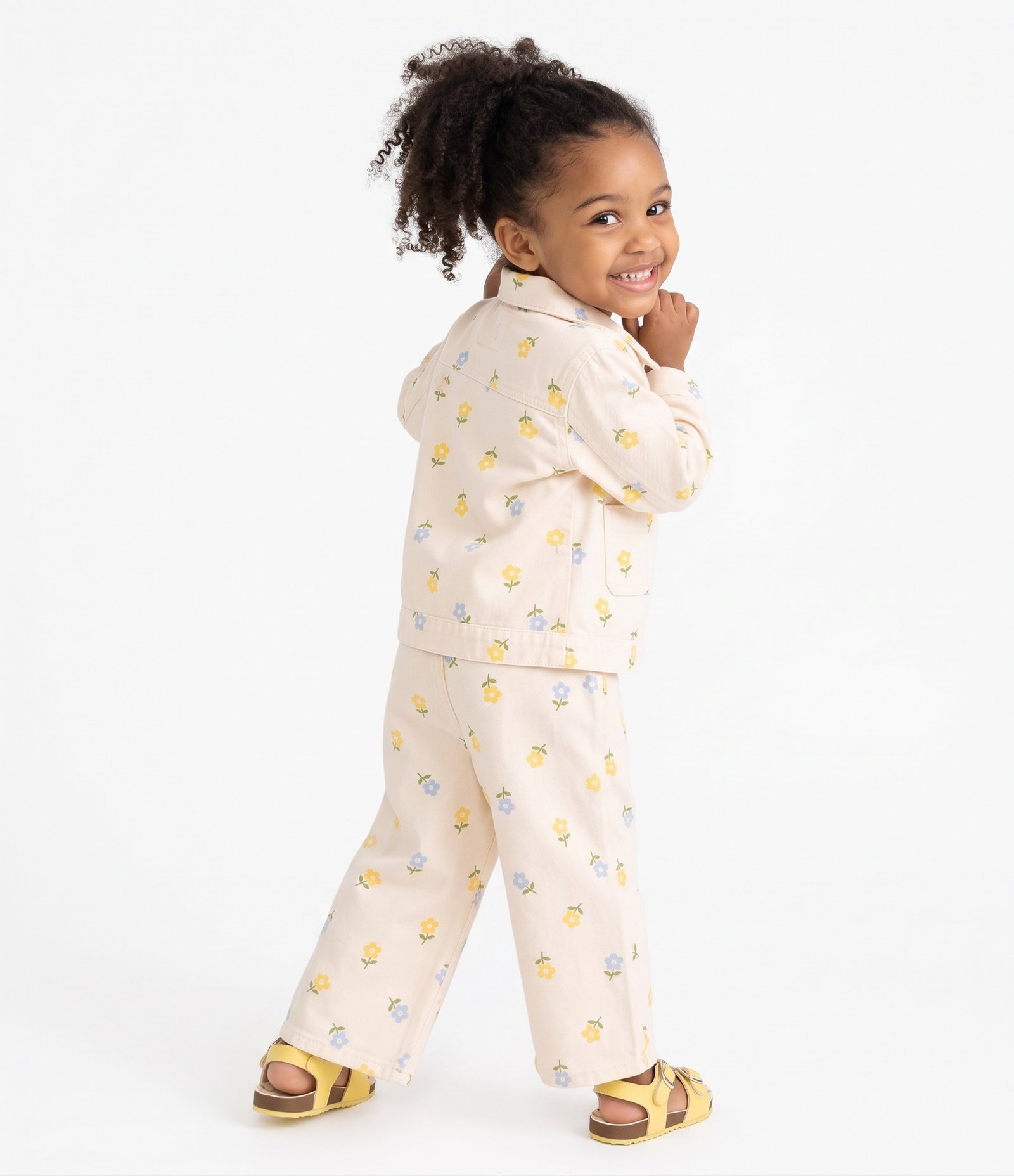 Calça Pantacourt Infantil Em Algodão Estampa Floral Delicada - Tam 1 a 6 Anos Bege 3