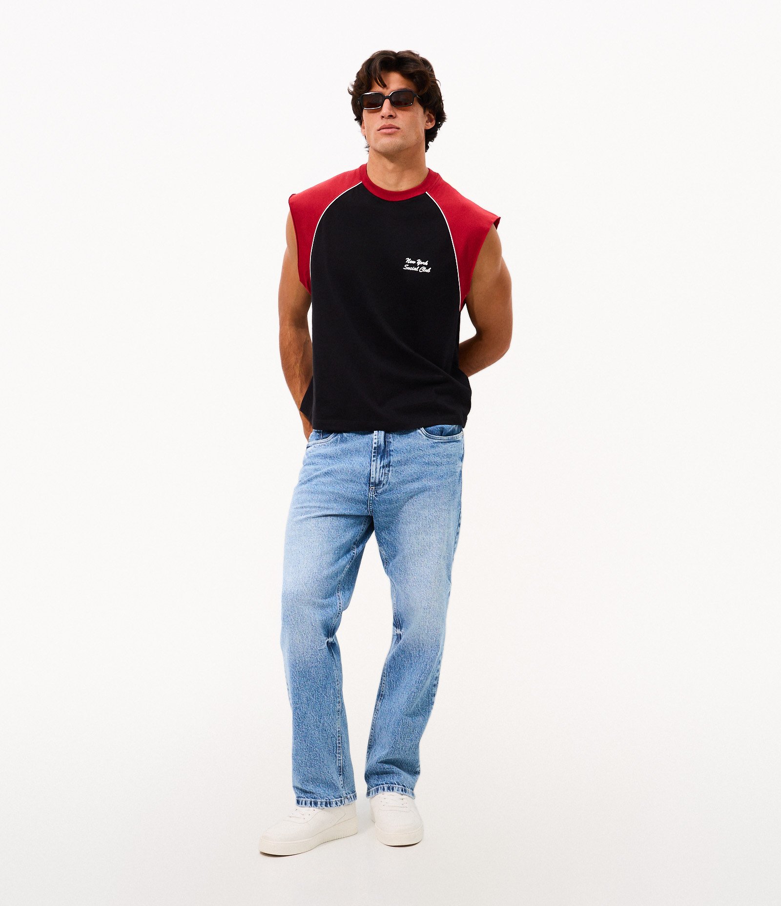 Regata Boxy em Algodão Raglan Preto 2