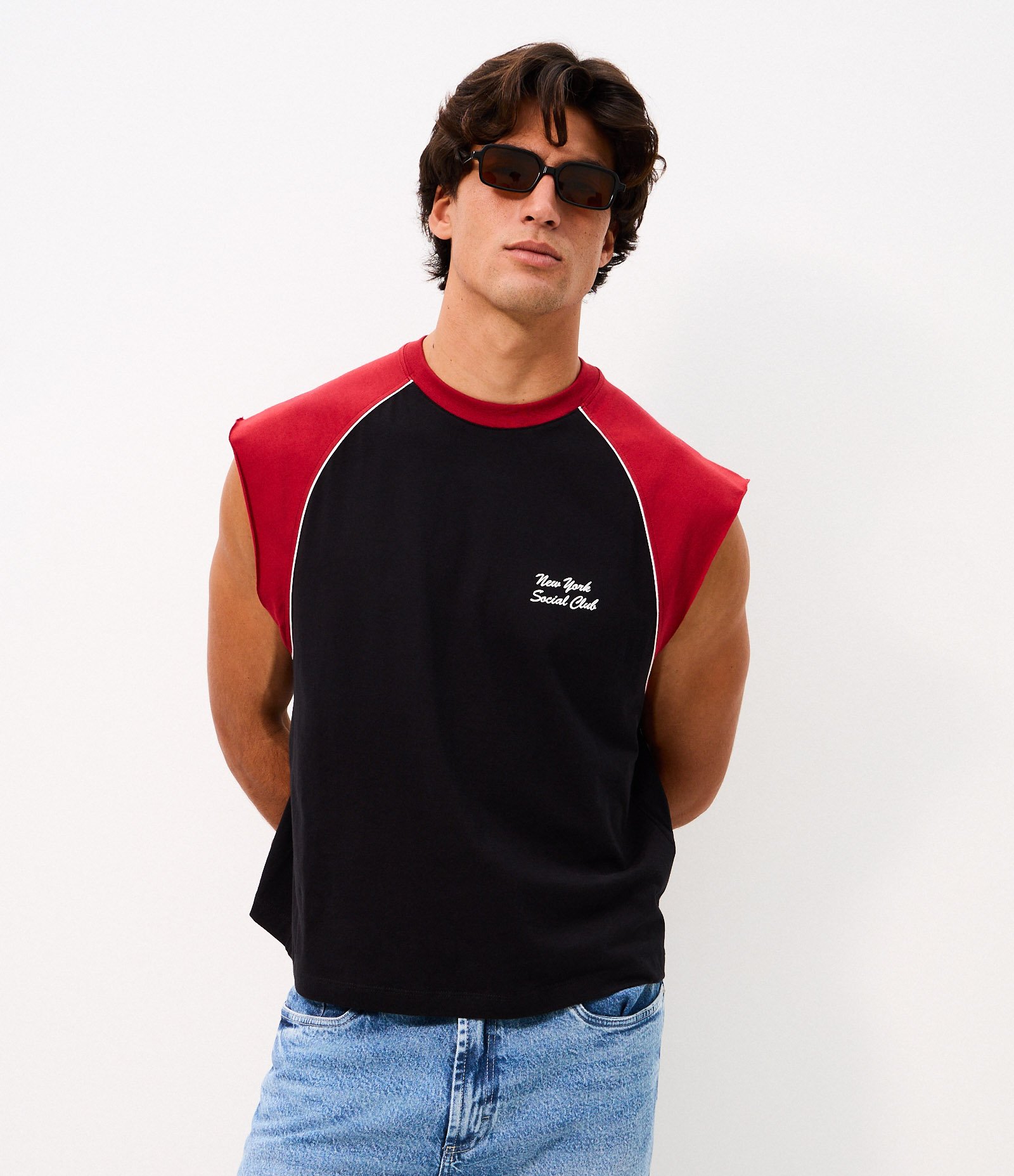 Regata Boxy em Algodão Raglan Preto 4