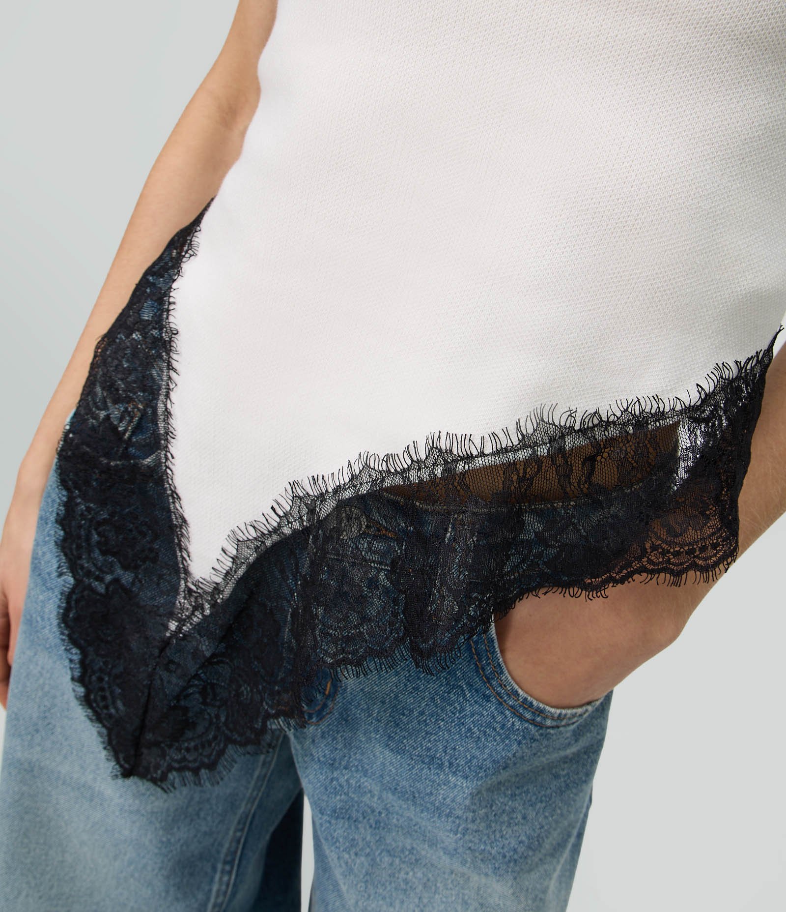 Blusa Frente Única em Tricô com Renda Branco 3