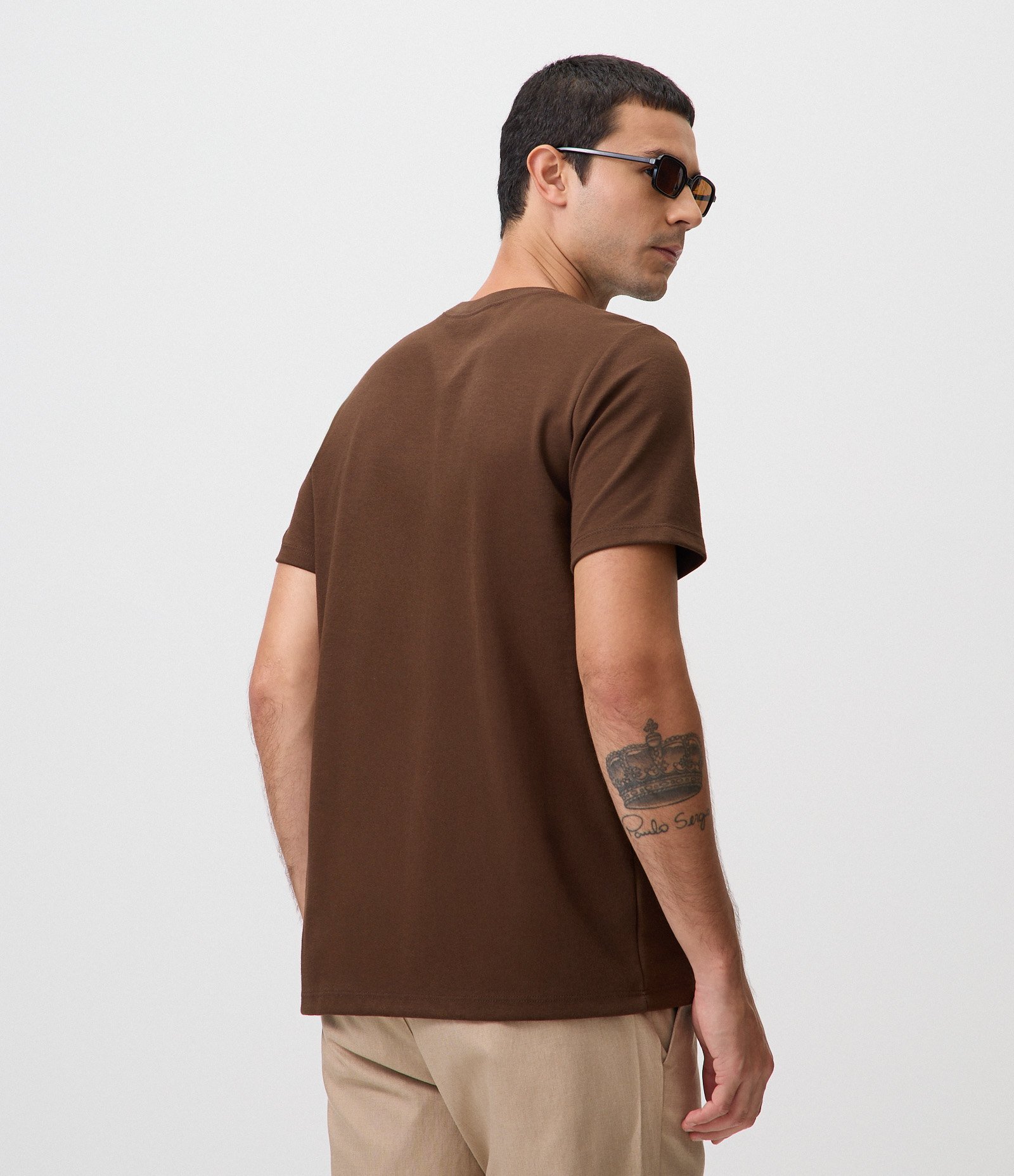 Camiseta Gola Padre Manga Curta Marrom 3