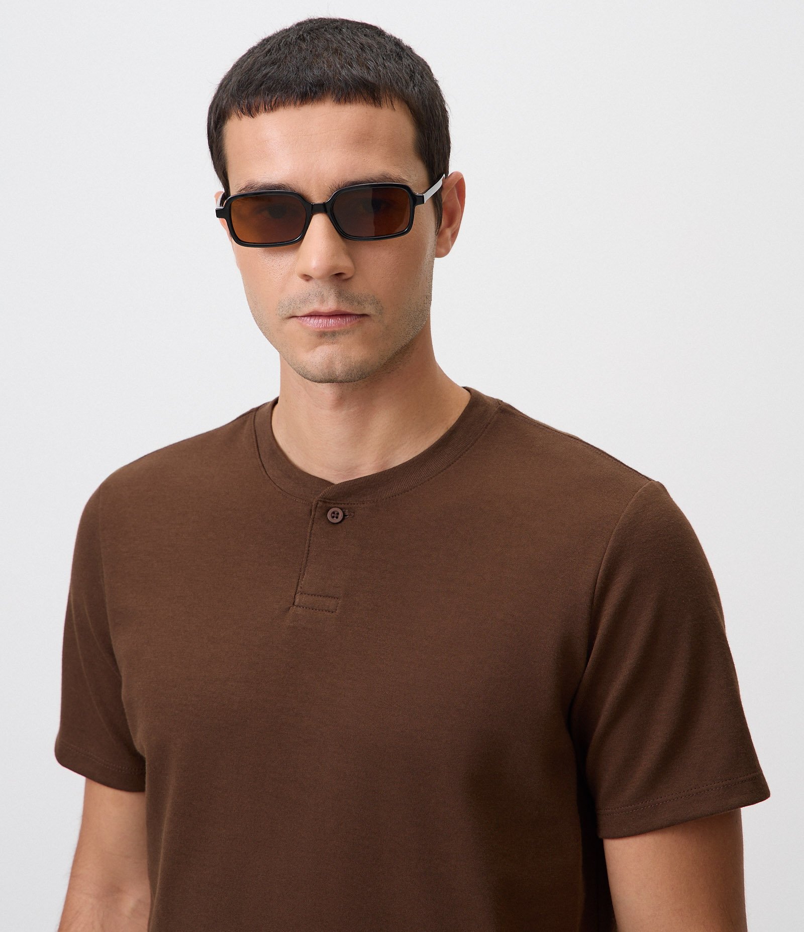 Camiseta Gola Padre Manga Curta Marrom 4