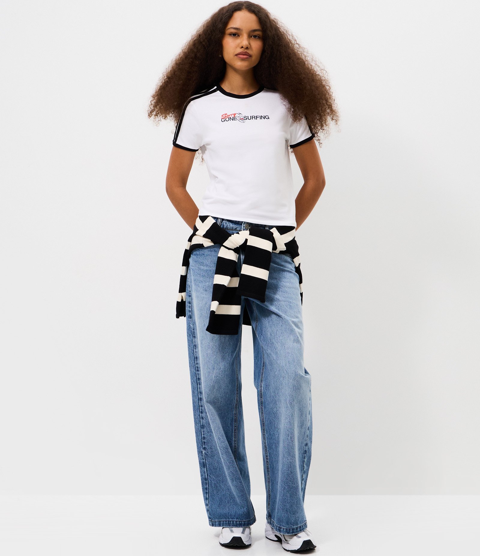 Camiseta em Algodão com Estampa Peanuts Snoopy e Detalhes Contrastantes Branco 2
